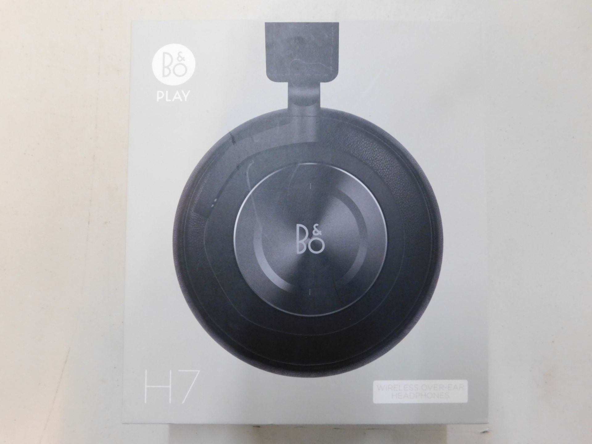 1 BOXED BANG AND OLUFSEN H7 WIRELESS HEADPHONES IN BLACK RRP Â£399