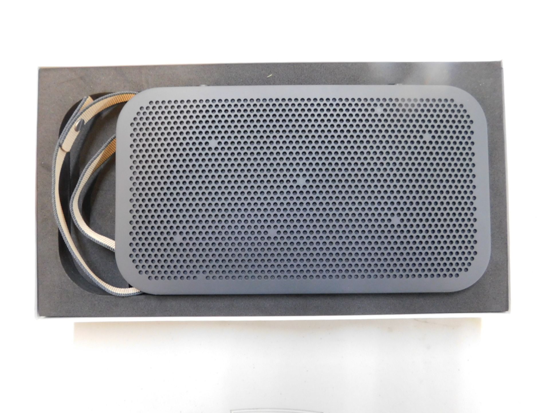 1 BOXED BANG AND OLUFSEN BEOPLAY A2 ACTIVE BLUETOOTH SPEAKER RRP Â£349 (POWERS ON/WORKING)