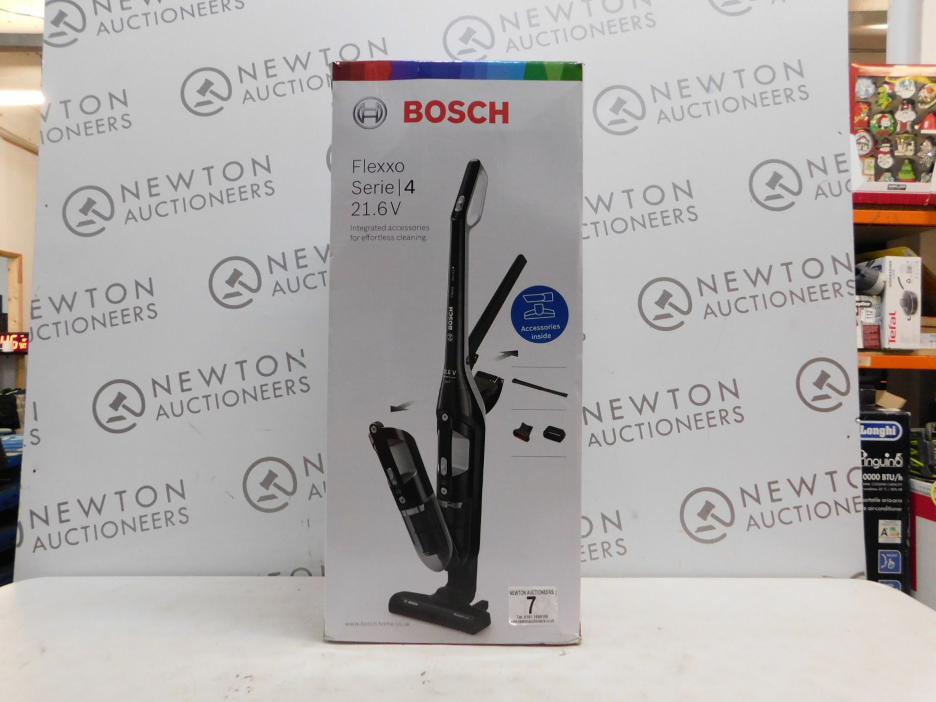 1 BOXED BOSCH SERIE 4 FLEXXO CORDLESS VACUUM CLEANER RRP Â£199