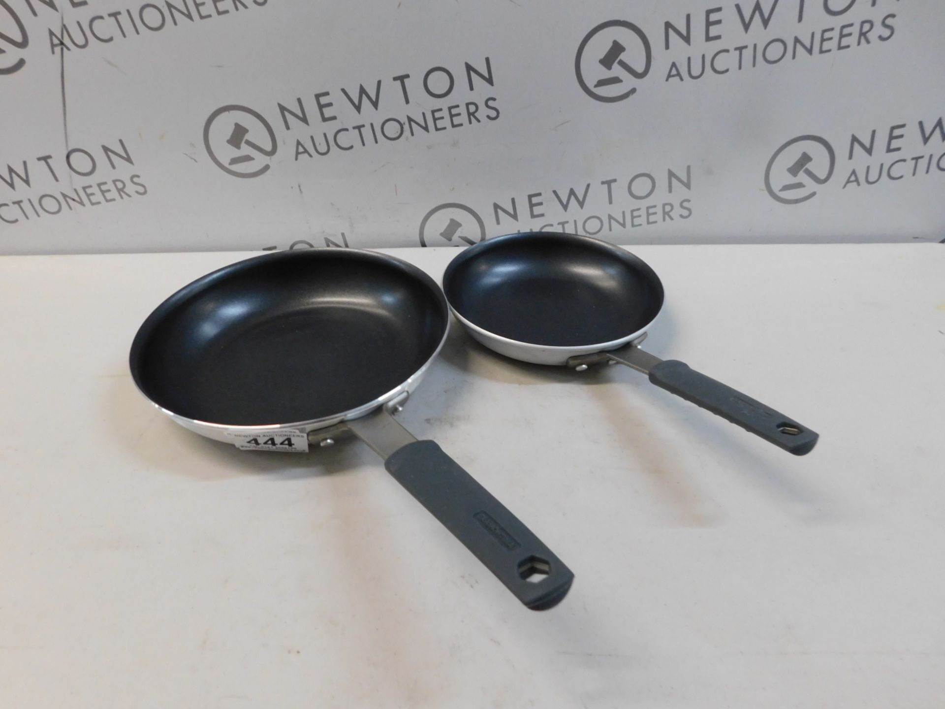 1 SET OF 2 PROFESSIONAL NON-STICK FRYING PANS BY TRAMONTINA RRP Â£59.99