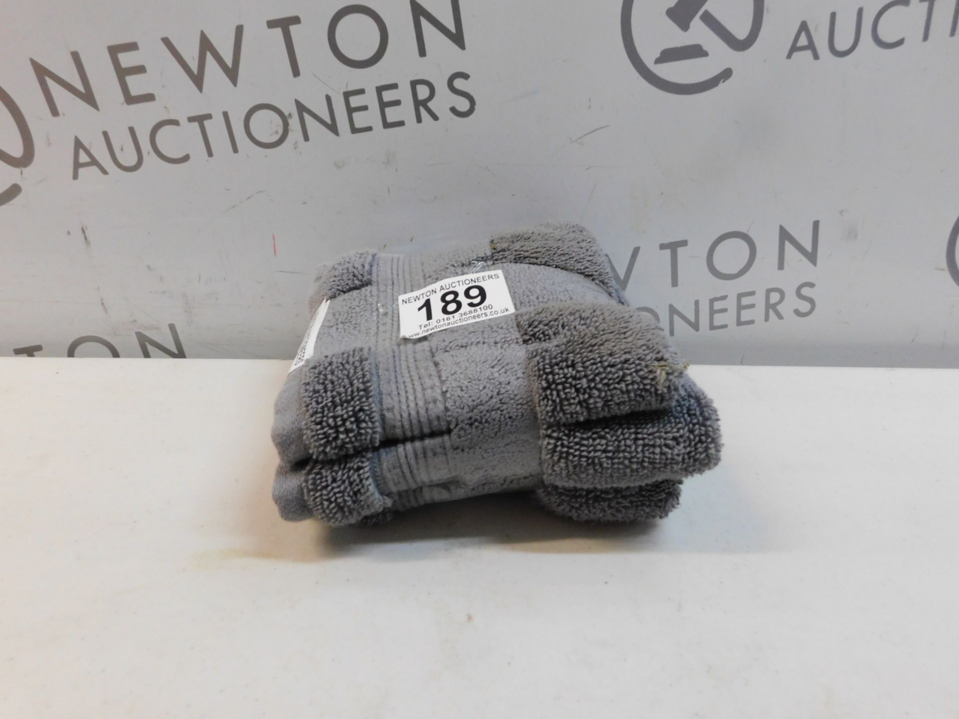 1 SET OF 2 CHARISMA LUXURIOUS GREY FACE TOWELS RRP Â£24.99