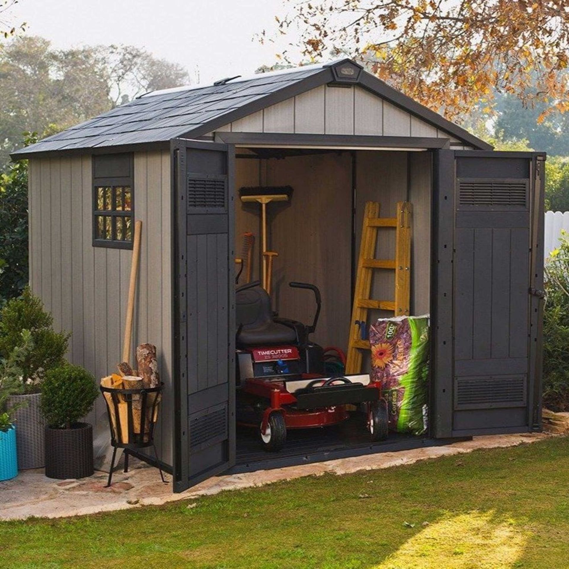 1 BOXED KETER OAKLAND 759 OUTDOOR SHED 229CM (W) 287CM (D) 242CM (H) RRP Â£1199