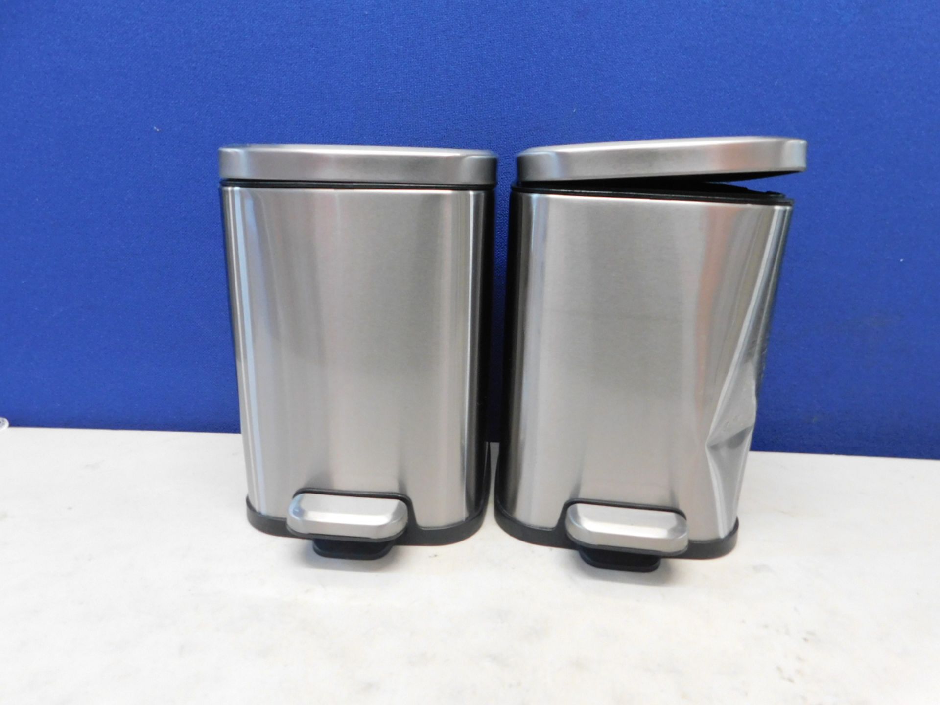 1 SET OF 2 SENSIBLE ECO LIVING STAINLESS STEEL PEDAL BINS RRP Â£39.99