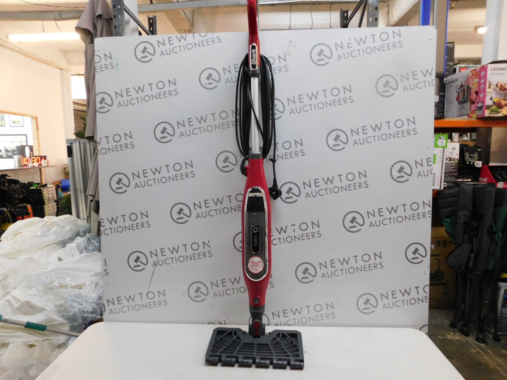 1 SHARK KLIK N FLIP STEAM POCKET MOP RRP Â£99.99