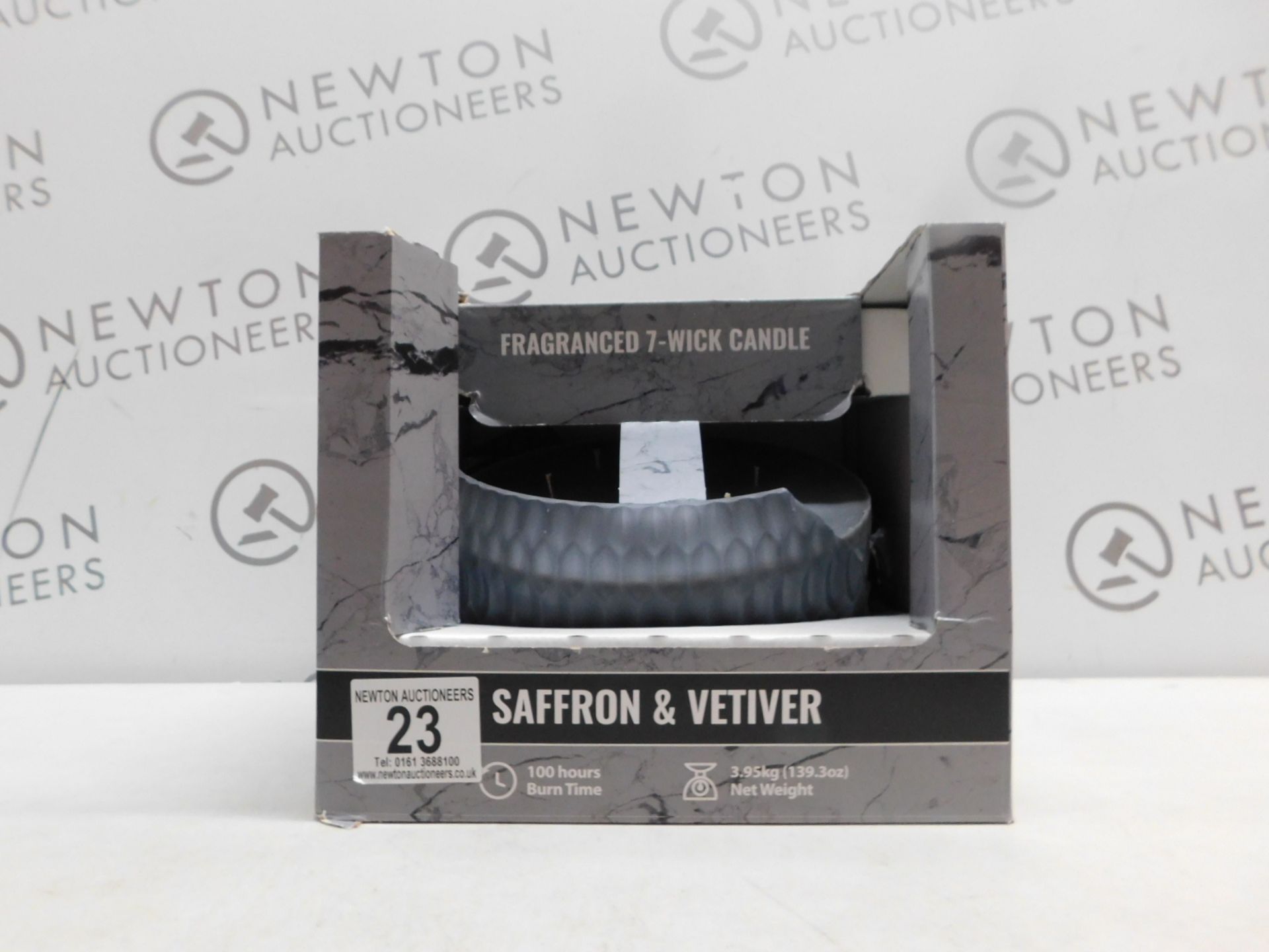 1 BOXED SAFFRON & VETIVER LARGE FRAGRANCED CANDLE RRP Â£39 (GLASS JAR BROKEN)