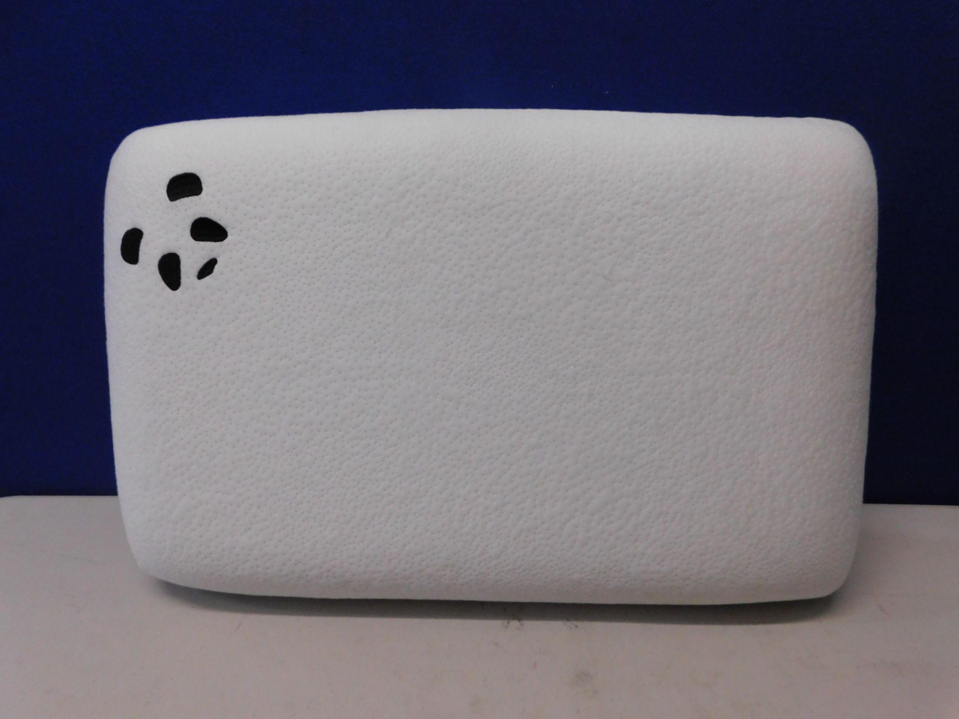 1 BAMBOO SOFT MEMORY FOAM PANDA PILLOW RRP Â£49.99