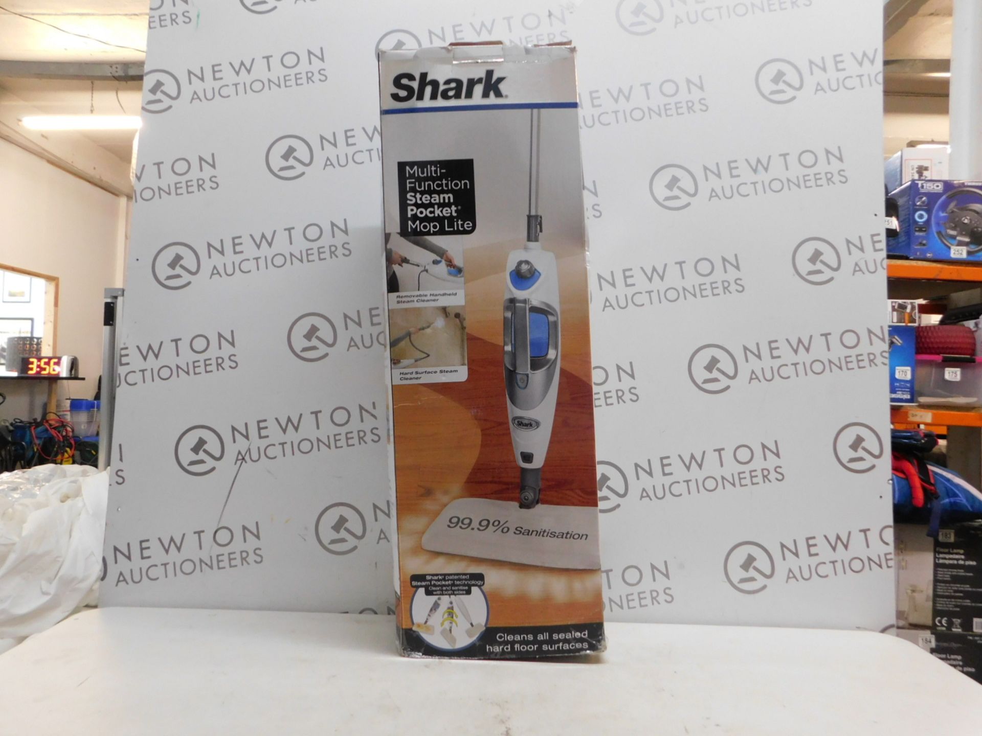 1 BOXED SHARK KLIK N FLIP STEAM POCKET MOP RRP Â£89.99