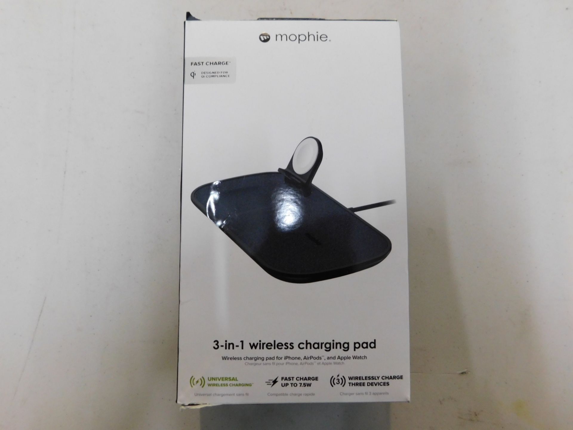 1 BOXED MOPHIE 3-IN-1 WIRELESS CHARGING PAD RRP Â£129.99