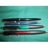 4 Parker writing instruments incl.