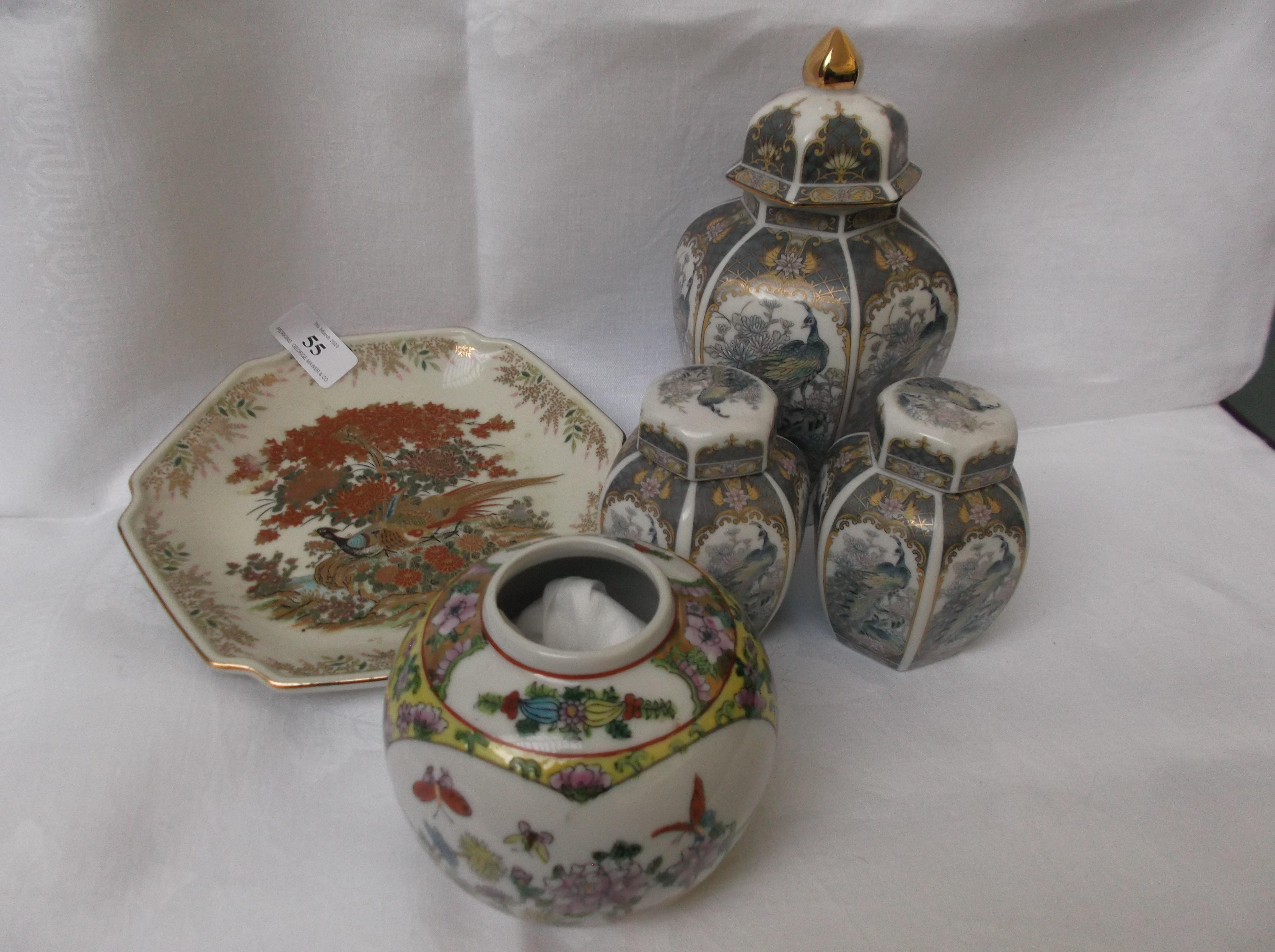 5 pieces of Oriental ware incl.