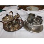 2 trays of plateware incl. a 3 piece tea set on tray, ale tankards etc.