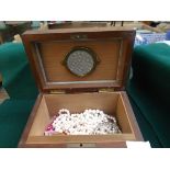 Wooden jewellery box, contents incl.