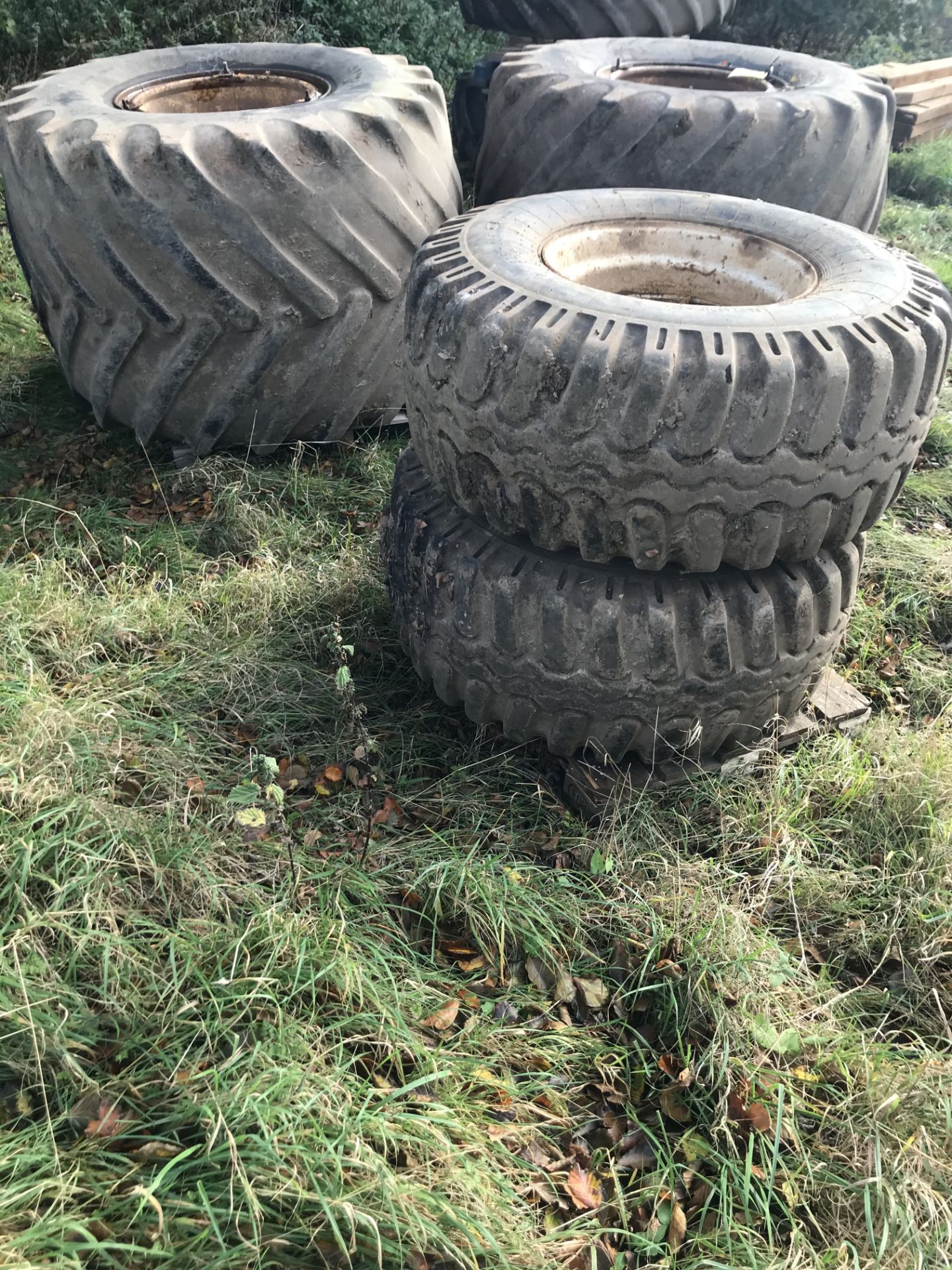 FLOTATION TYRES FRONT (22.5 - 22.