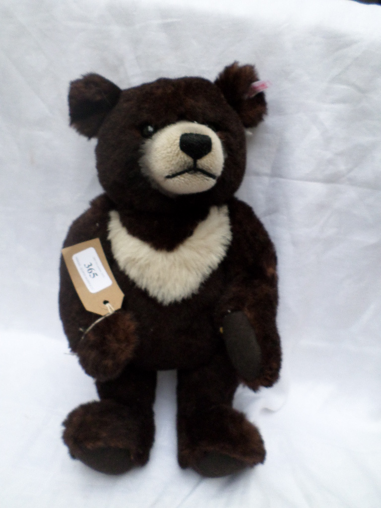 Brown and white Steiff limited edition bear,