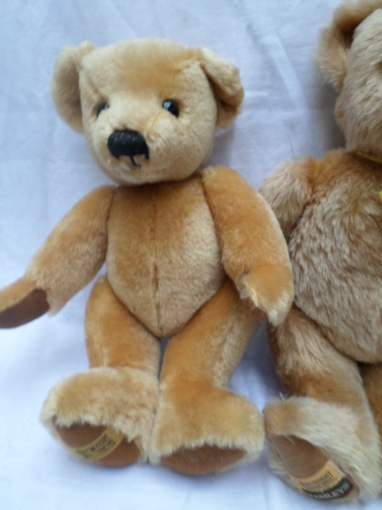 Merrythought (Hamleys label) limited edition light brown bear and another similar from the same - Image 3 of 4