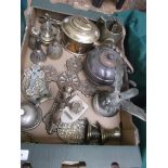 Tray of small brass ware items incl. candle crucifix, miniature bells, copper teapots etc.