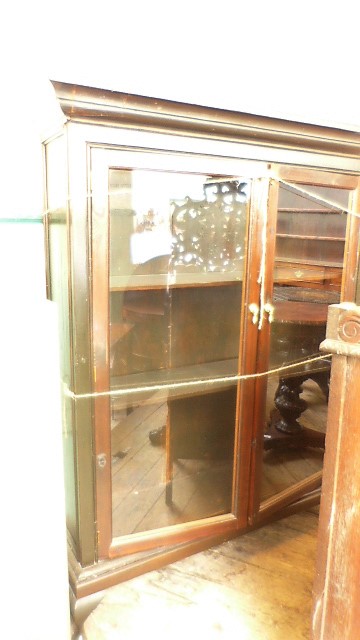 Freestanding Victorian mahogany display cupboard,