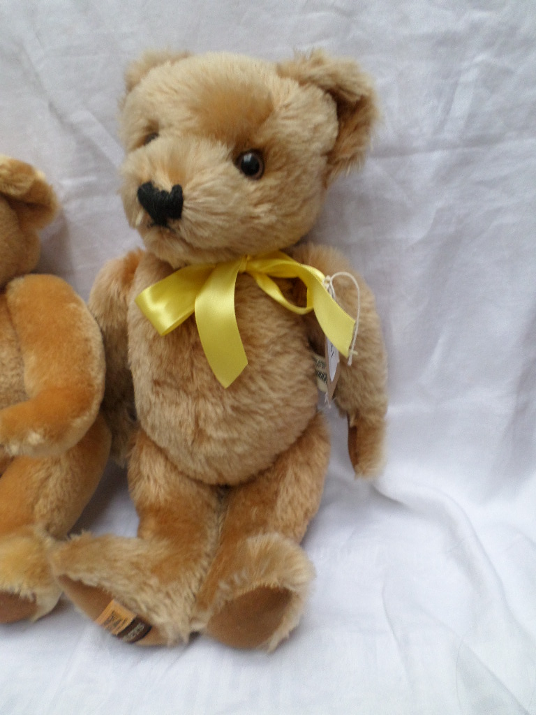 Merrythought (Hamleys label) limited edition light brown bear and another similar from the same - Image 2 of 4