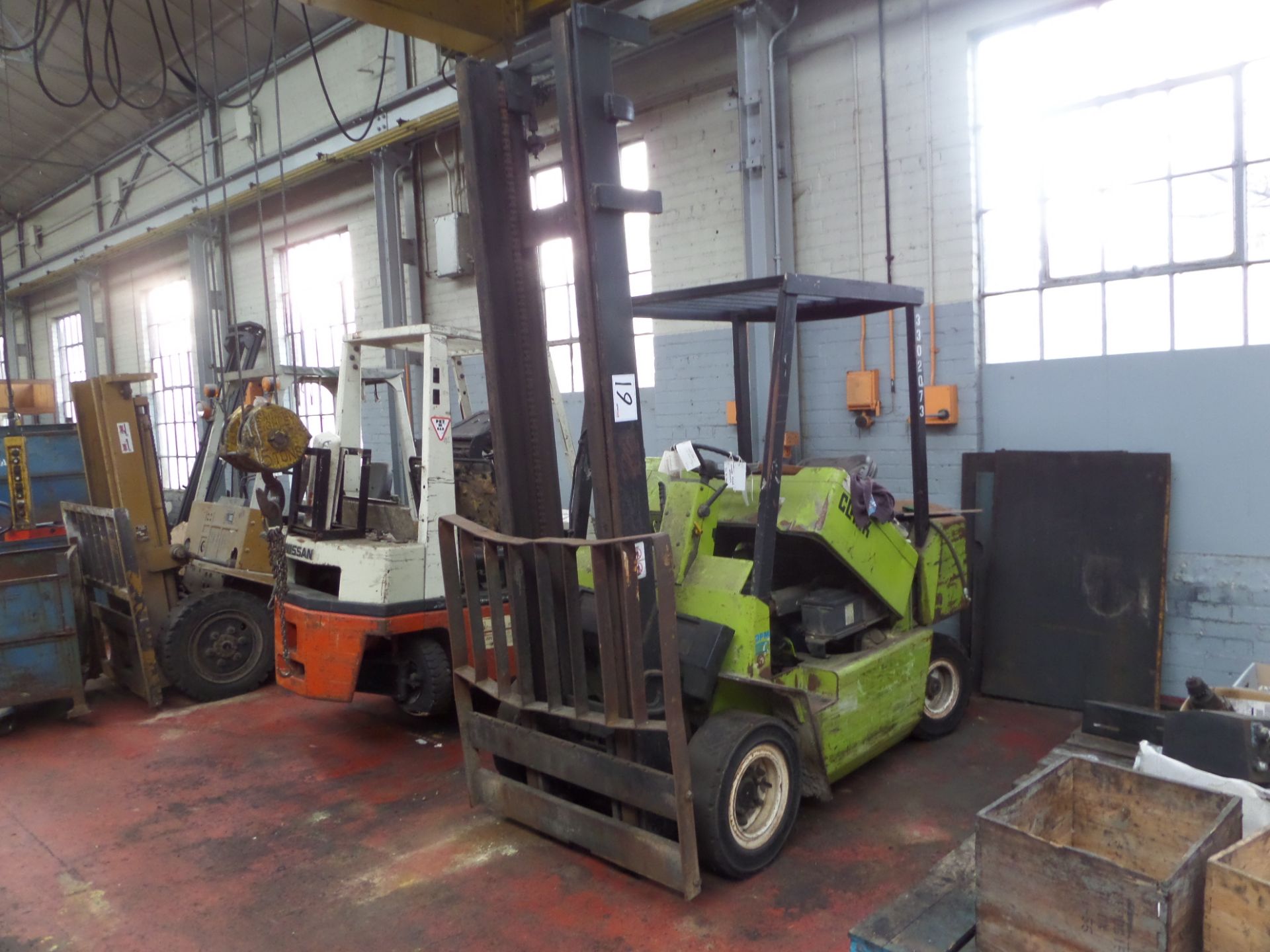 CLARK DPM 25N Plant Diesel - VIN: M3750334CEF6970 - Year: . - . Hours - Duplex Forklift