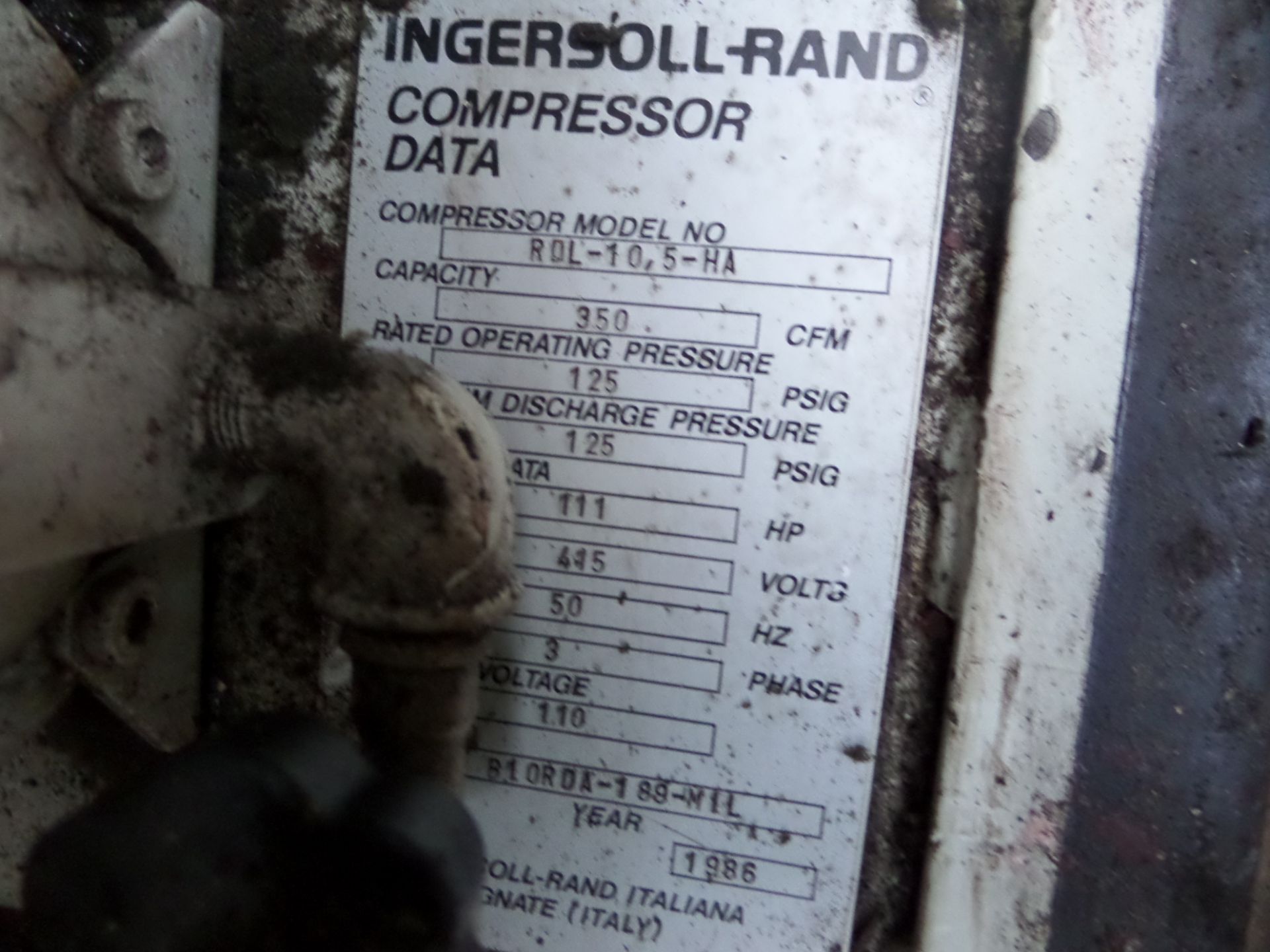 INGERSOL RAND RDL 10.5HA - 350CFM CABINET GENERATOR - YOM: 1986 - HOURS: 18,836 - Image 3 of 5