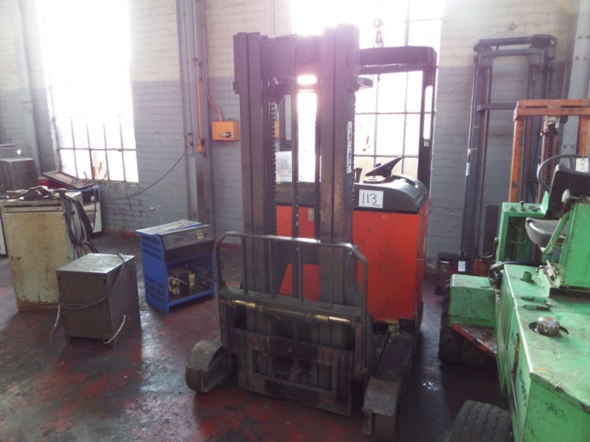 LINDE R14 Plant Electric - VIN: 113G07011214 - Year: 1996 - . Hours - Duplex Reach Truck - Image 4 of 4