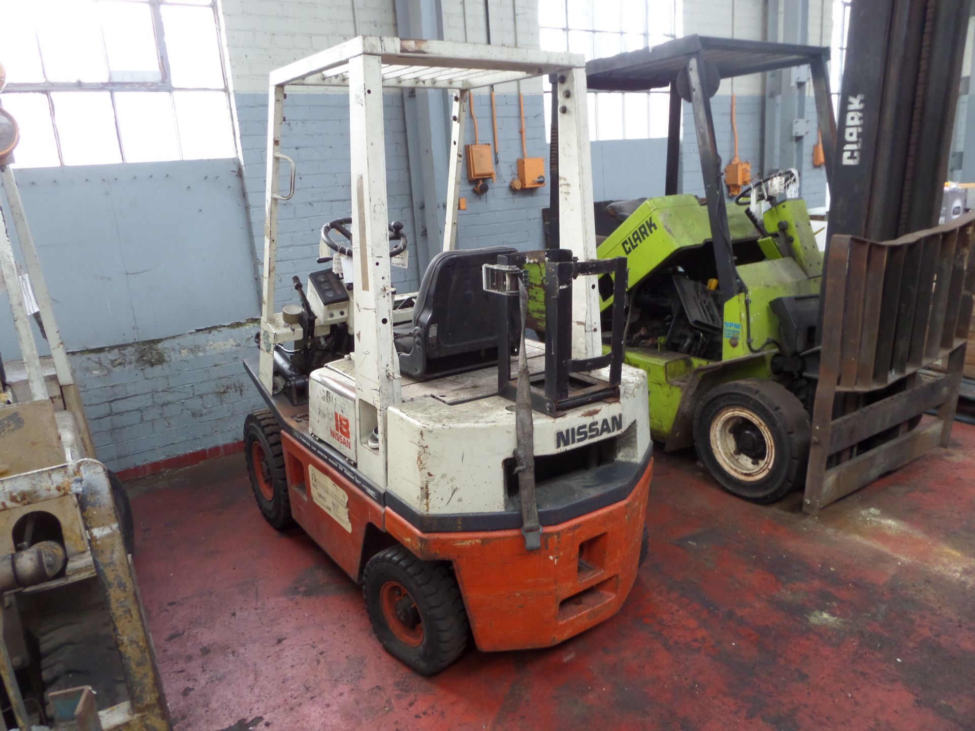 NISSAN PH01 A 18U Plant LPG / CNG - VIN: PH01A18U010289 - Year: . - 6,410 Hours - Forklift **NO - Image 4 of 7