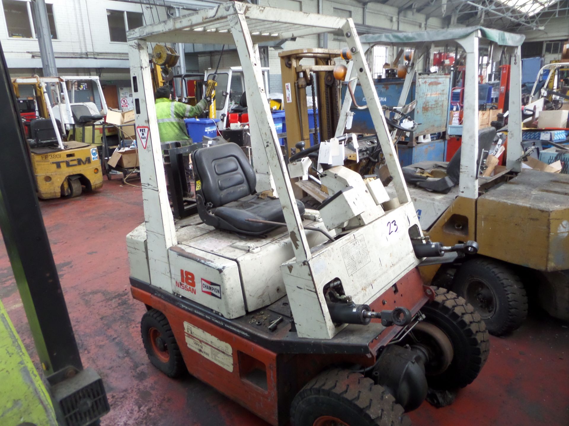 NISSAN PH01 A 18U Plant LPG / CNG - VIN: PH01A18U010289 - Year: . - 6,410 Hours - Forklift **NO - Image 2 of 7