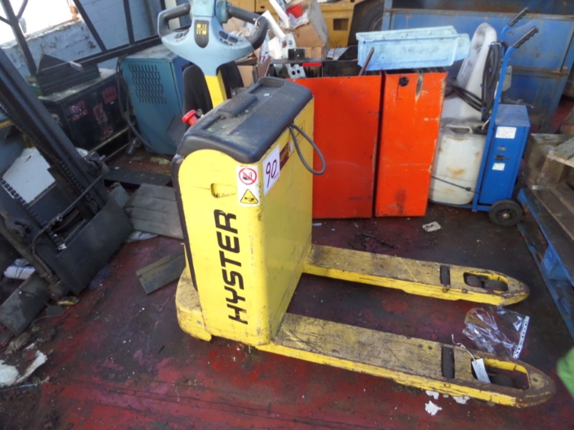 HYSTER P1.8 Plant . - VIN: B437X05111Y - Year: 2001 - . Hours - Pedestrian Pallet Truck