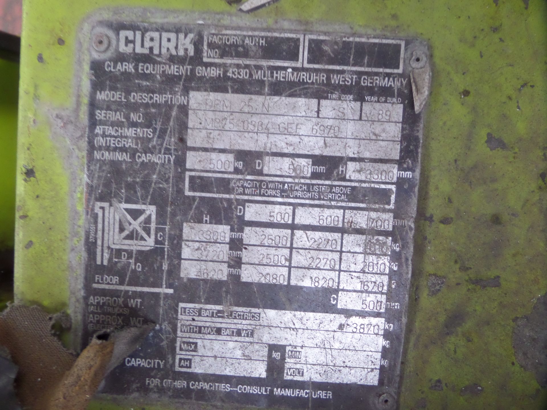 CLARK DPM 25N Plant Diesel - VIN: M3750334CEF6970 - Year: . - . Hours - Duplex Forklift - Image 4 of 4