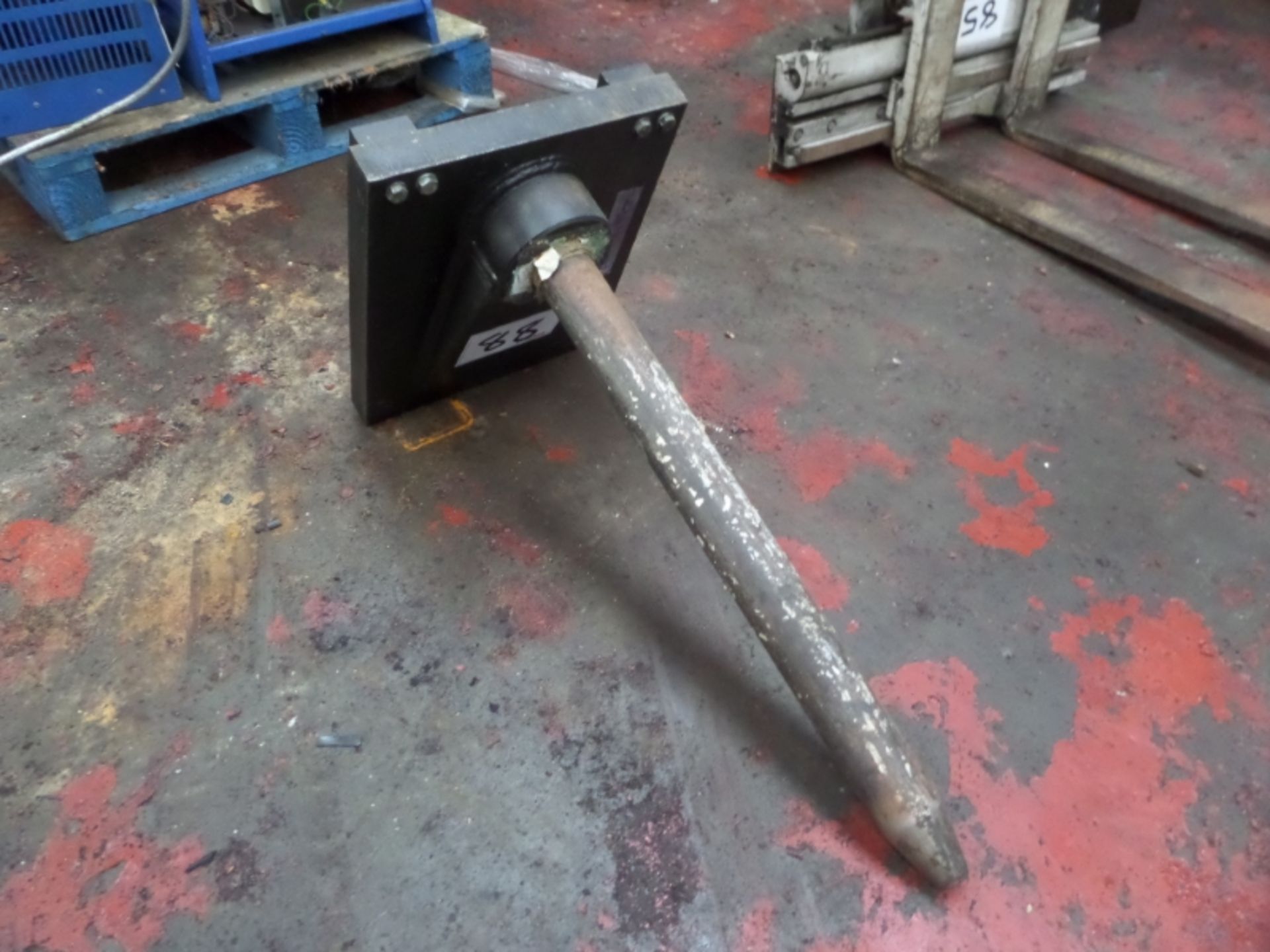 FORKLIFT CARPET/COIL POLE ATTACHMENT