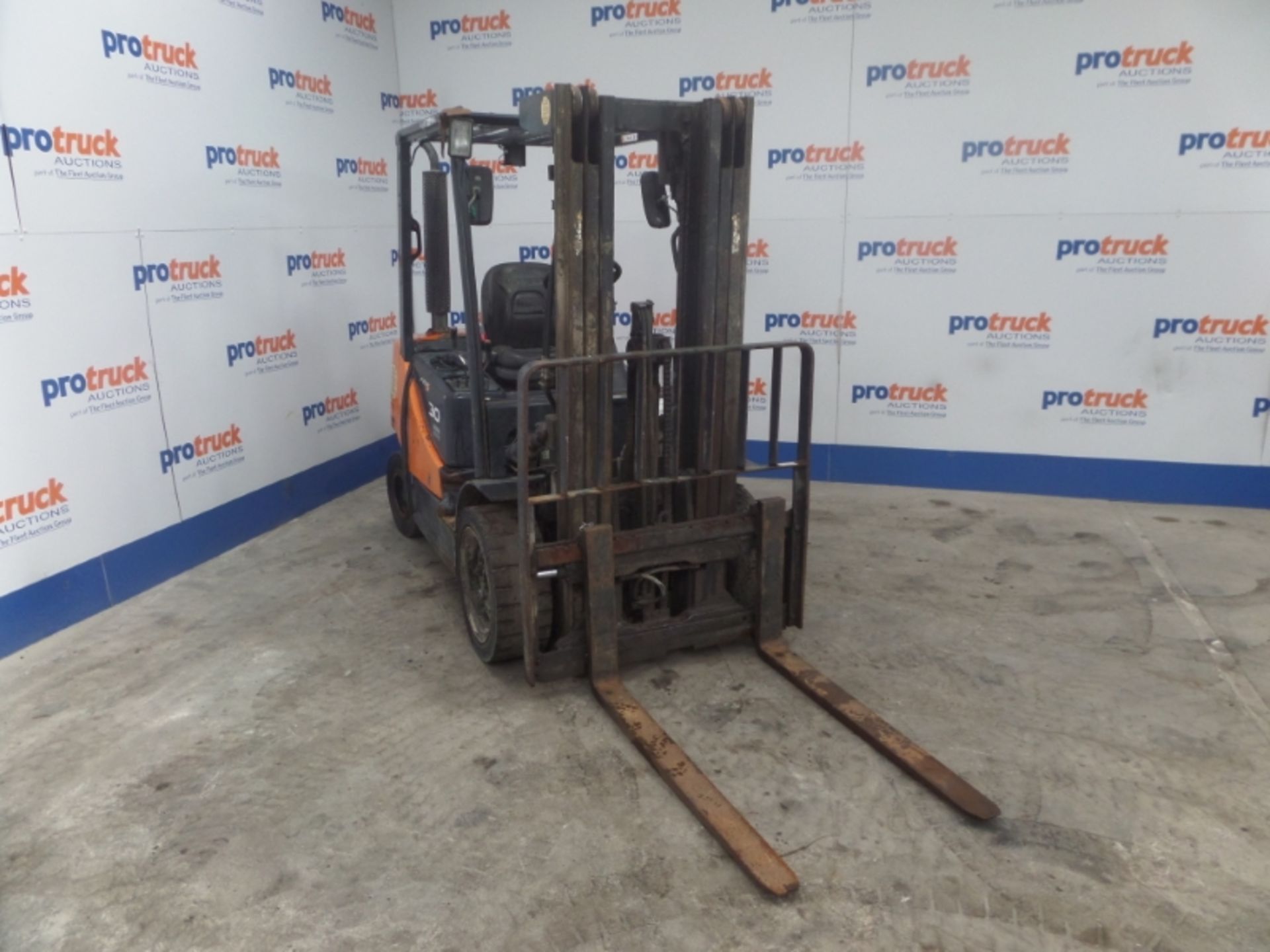 DOOSAN D30-S5 Plant Diesel - VIN: LS00649 - Year: 2007 - UNREADABLE Hours - Triplex Forklift, - Image 2 of 7