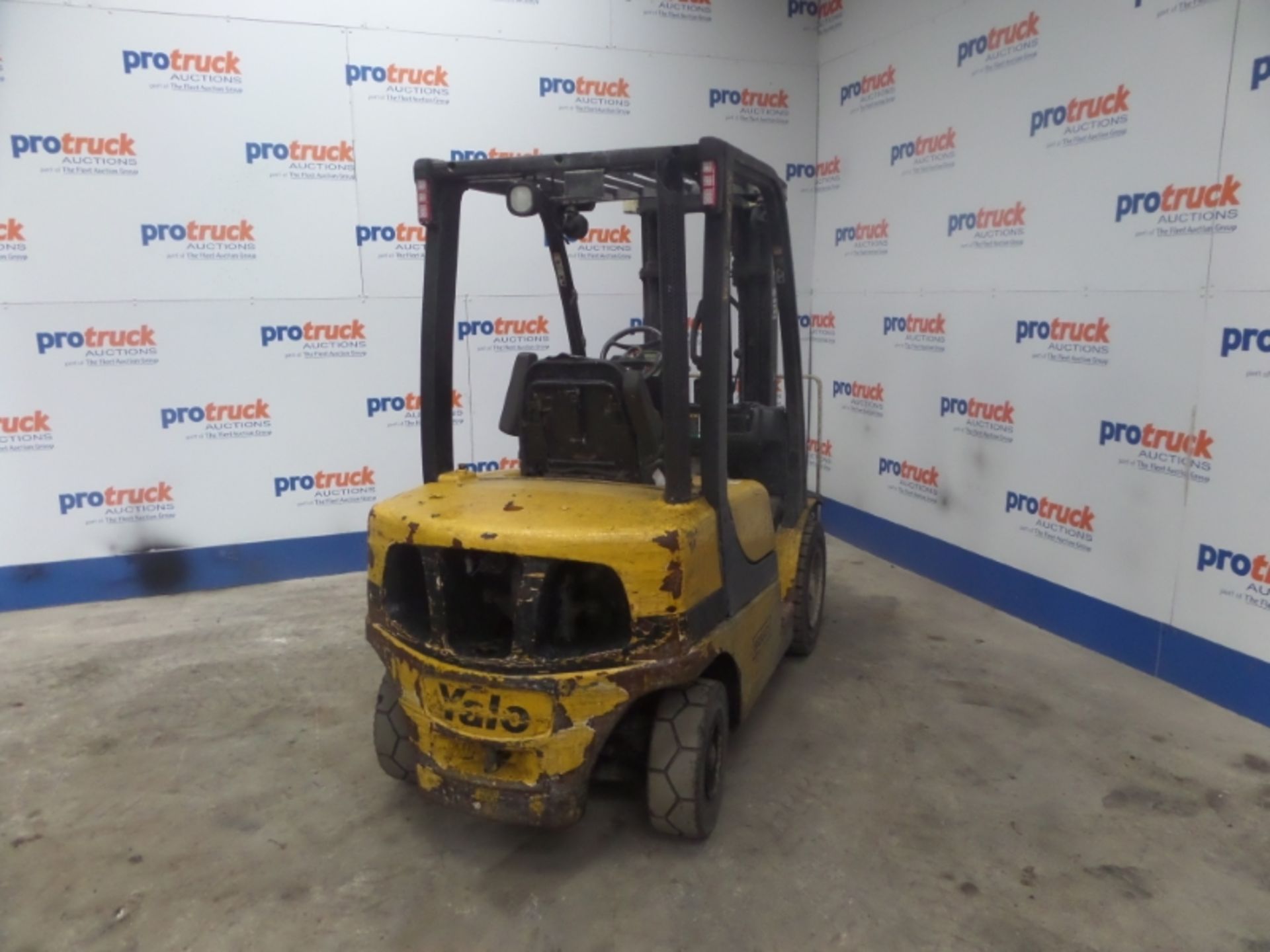 YALE GDP25VX E2170 Plant Diesel - VIN: B875B22393J - Year: 2011 - 5,467 Hours - Triplex Forklift, - Image 4 of 7