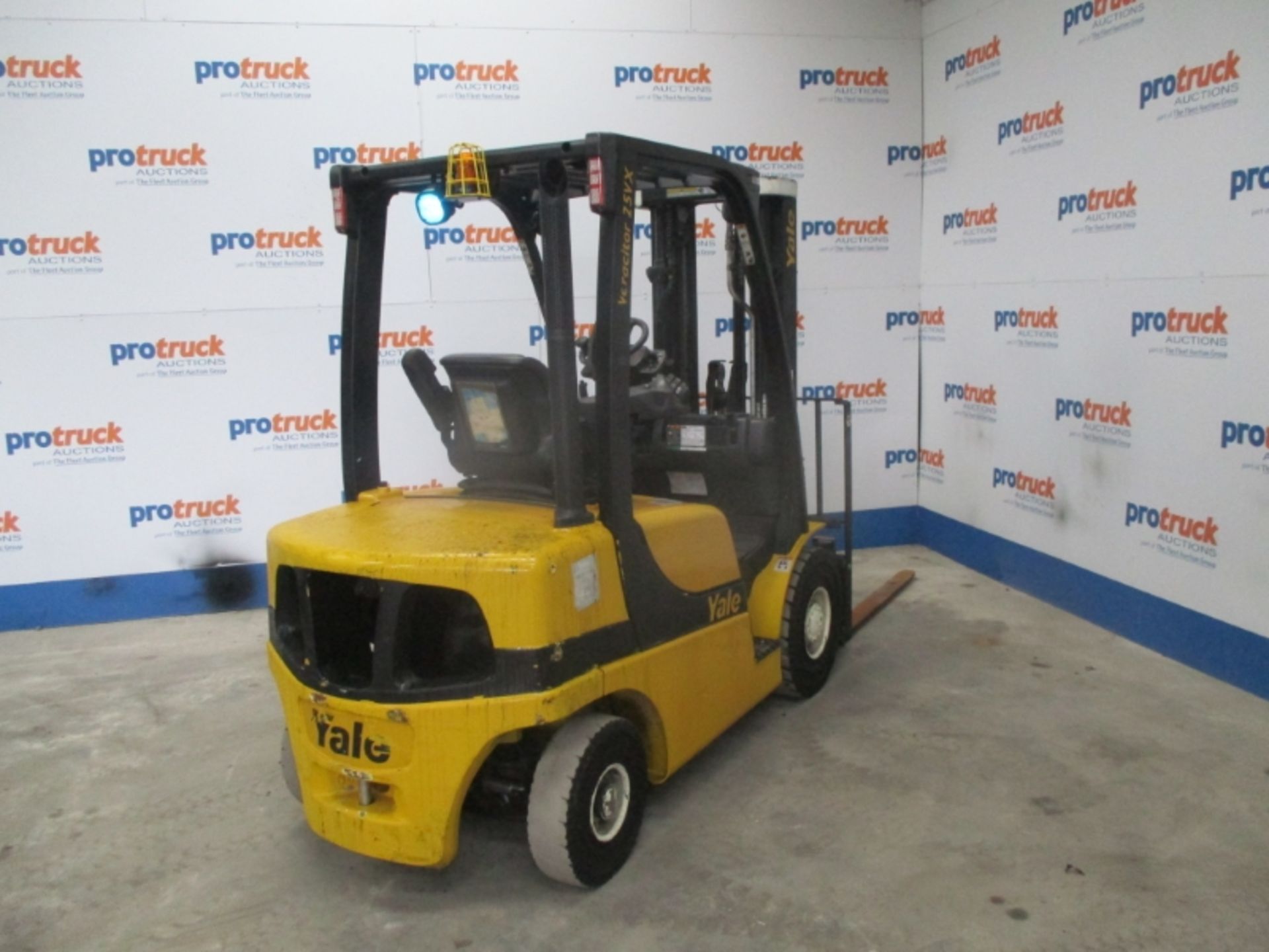 YALE GDP25VX E2170 Plant Diesel - VIN: B875B20729H - Year: 2010 - 1,029 Hours - Triplex Forklift, - Image 4 of 7