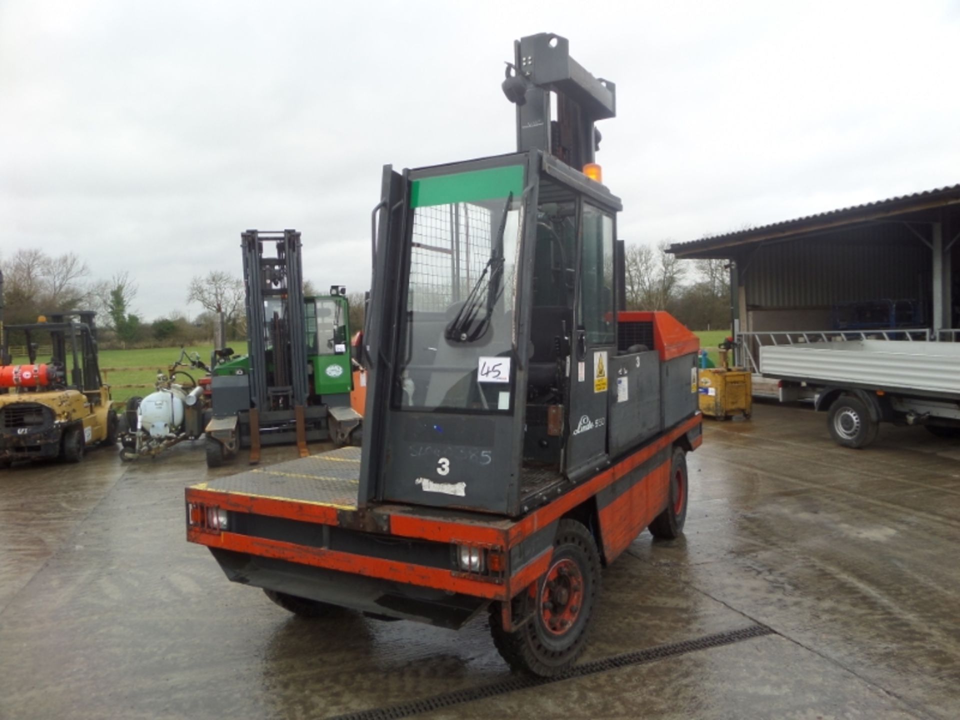 LINDE S40 Plant Diesel - VIN: E1X316R00207 - Year: 2004 - 1,157 Hours - Duplex Sideloader, R.D.L