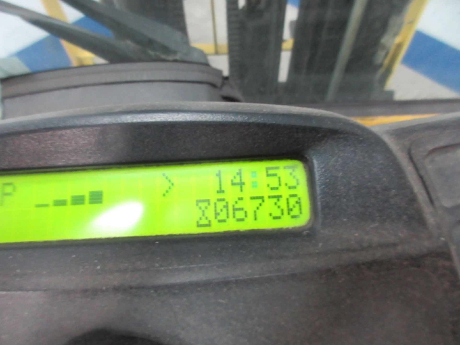 HYSTER H3.0FT Plant LPG / CNG - VIN: L177B34108J - Year: 2011 - 6,730 Hours - Triplex 4.6M Forklift, - Image 7 of 7