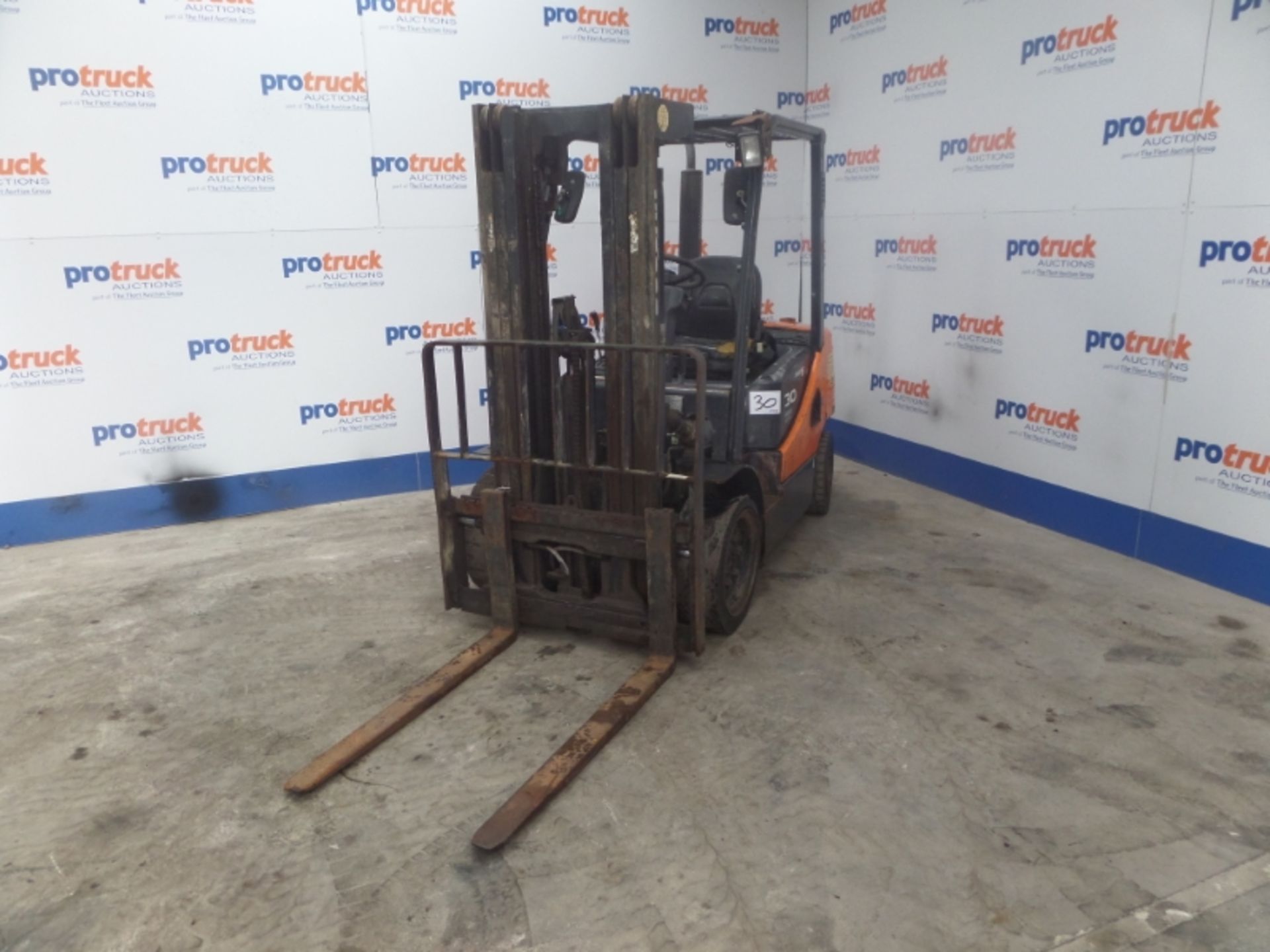 DOOSAN D30-S5 Plant Diesel - VIN: LS00649 - Year: 2007 - UNREADABLE Hours - Triplex Forklift,