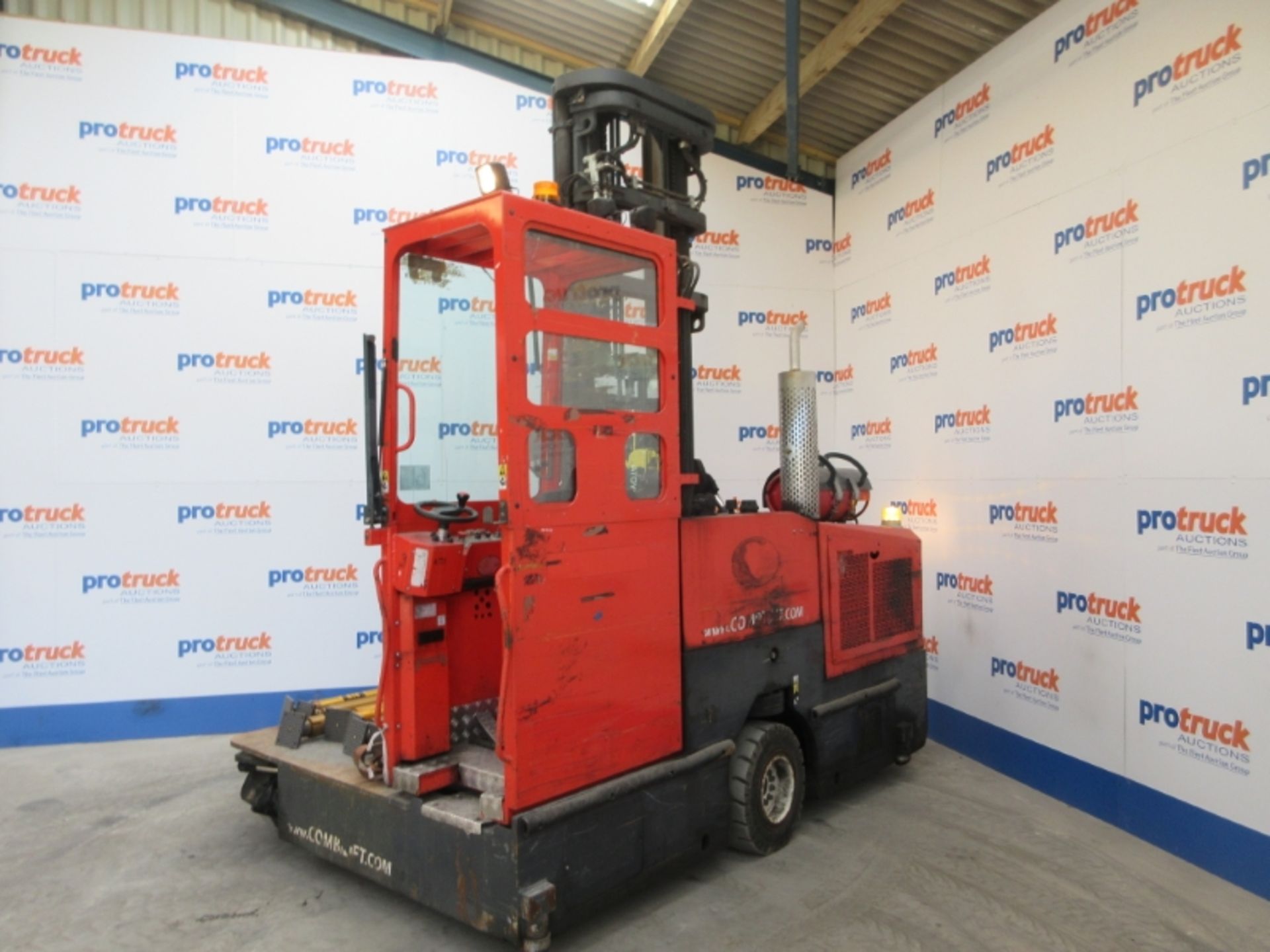 COMBILIFT C4000GST Plant LPG / CNG - VIN: 19880 - Year: 2013 - 8,884 Hours - Sideloader, R.D.L