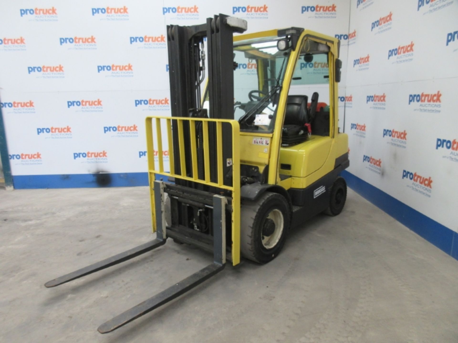 HYSTER H3.0FT Plant LPG / CNG - VIN: L177B34108J - Year: 2011 - 6,730 Hours - Triplex 4.6M Forklift,