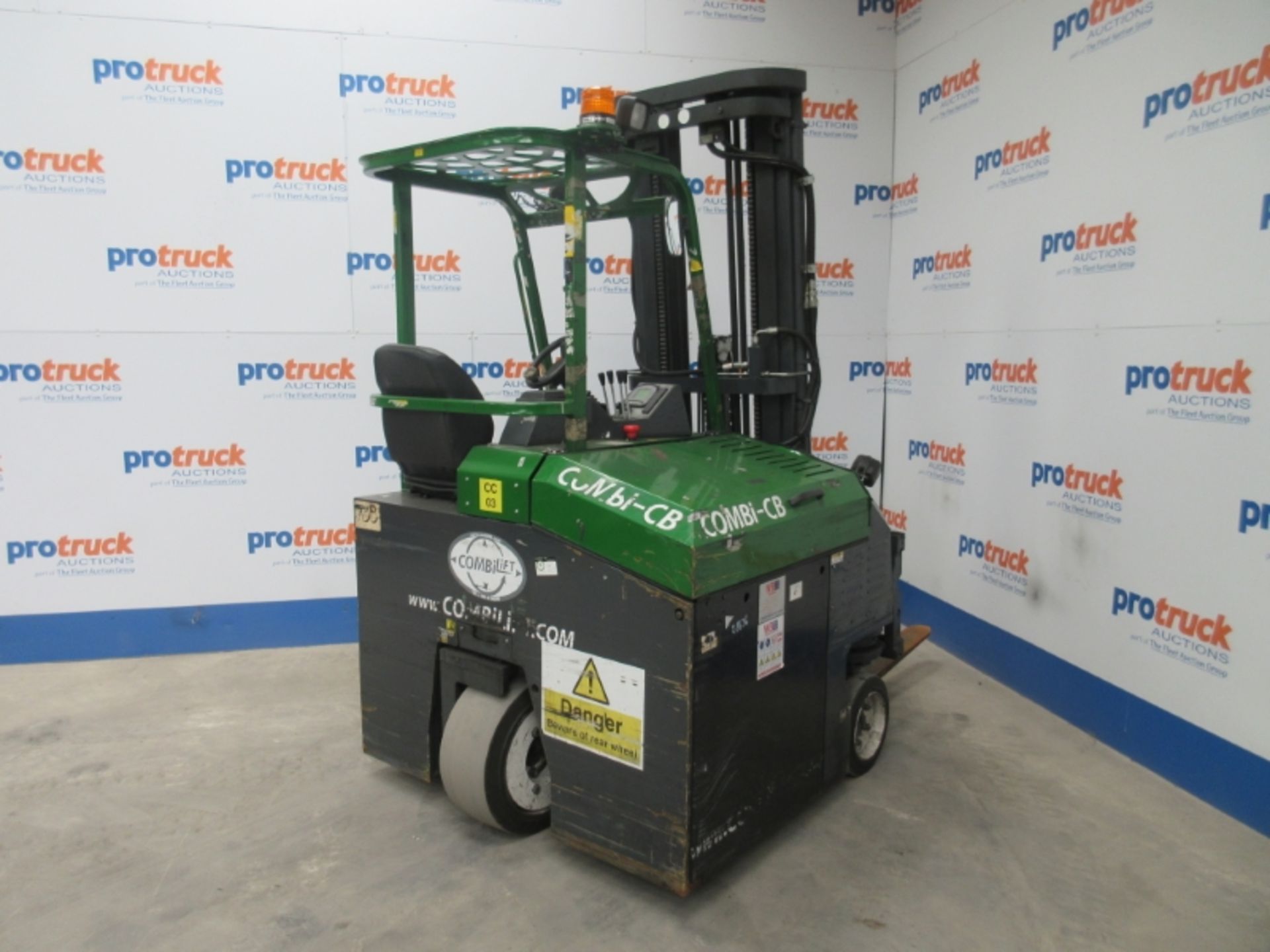 COMBILIFT C2500CBE Plant Electric - VIN: 17783 - Year: 2011 - . Hours - Triplex Combi Forklift, - Image 4 of 6