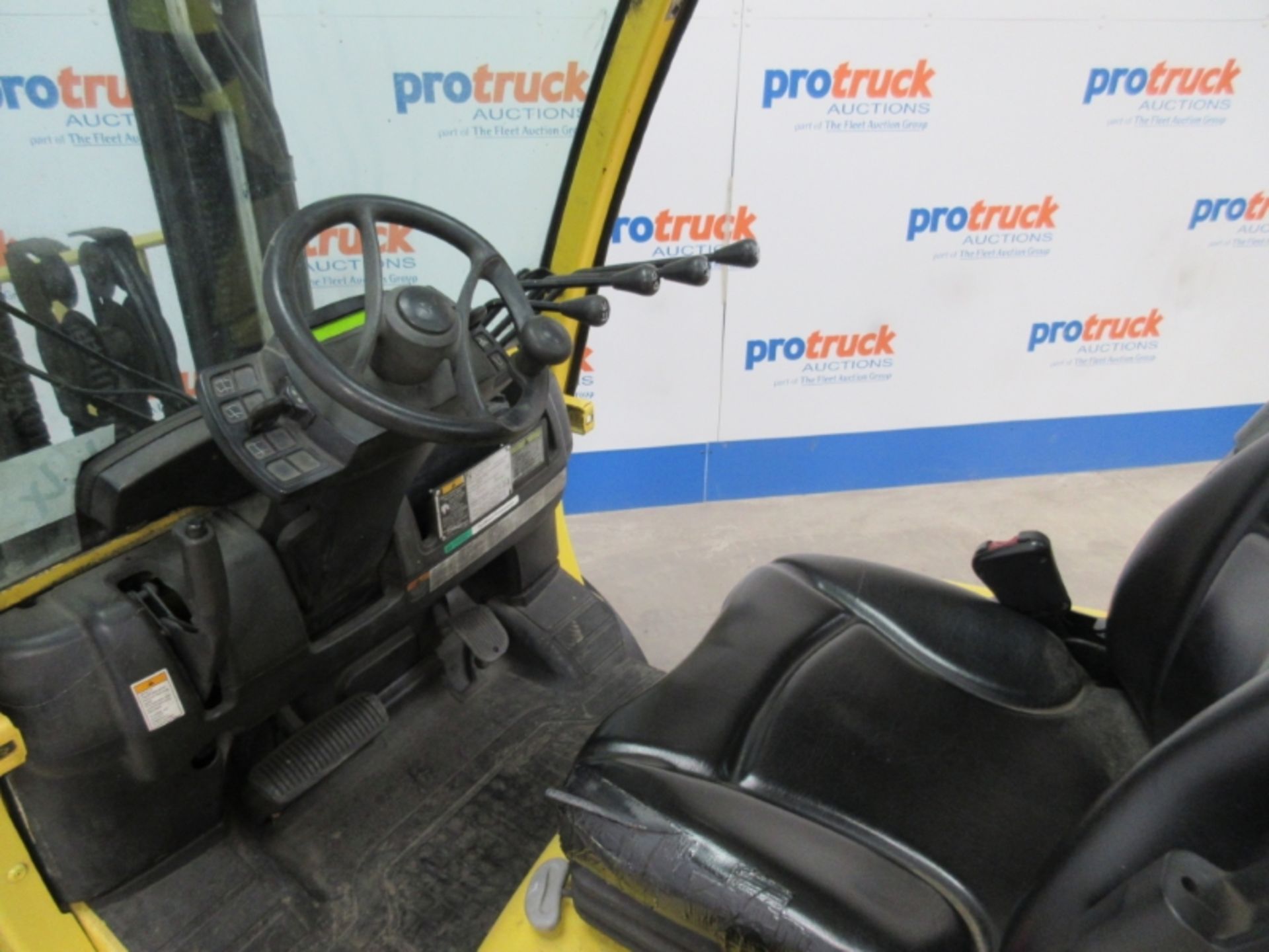 HYSTER H3.0FT Plant LPG / CNG - VIN: L177B34108J - Year: 2011 - 6,730 Hours - Triplex 4.6M Forklift, - Image 6 of 7