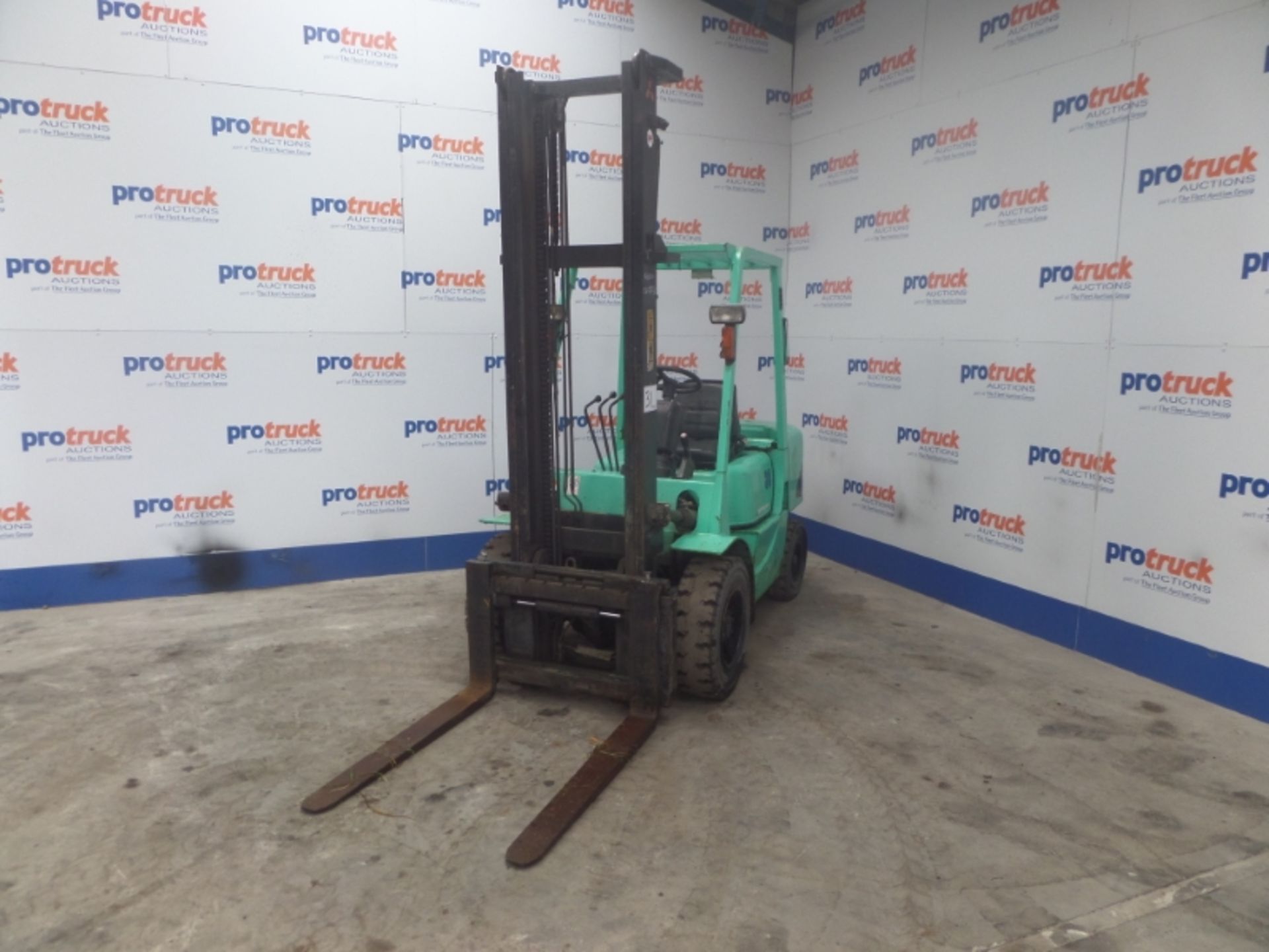 MITSUBISHI DF30K Plant Diesel - VIN: FE14C45830 - Year: 2001 - 12,502 Hours - Duplex Forklift,