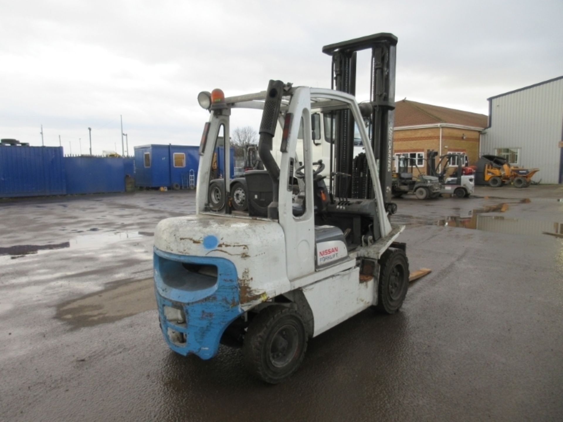 NISSAN TRIPLEX DIESEL FORKLIFT, HOURS:1034 - **NO PLATE** R.D.L - Image 3 of 7