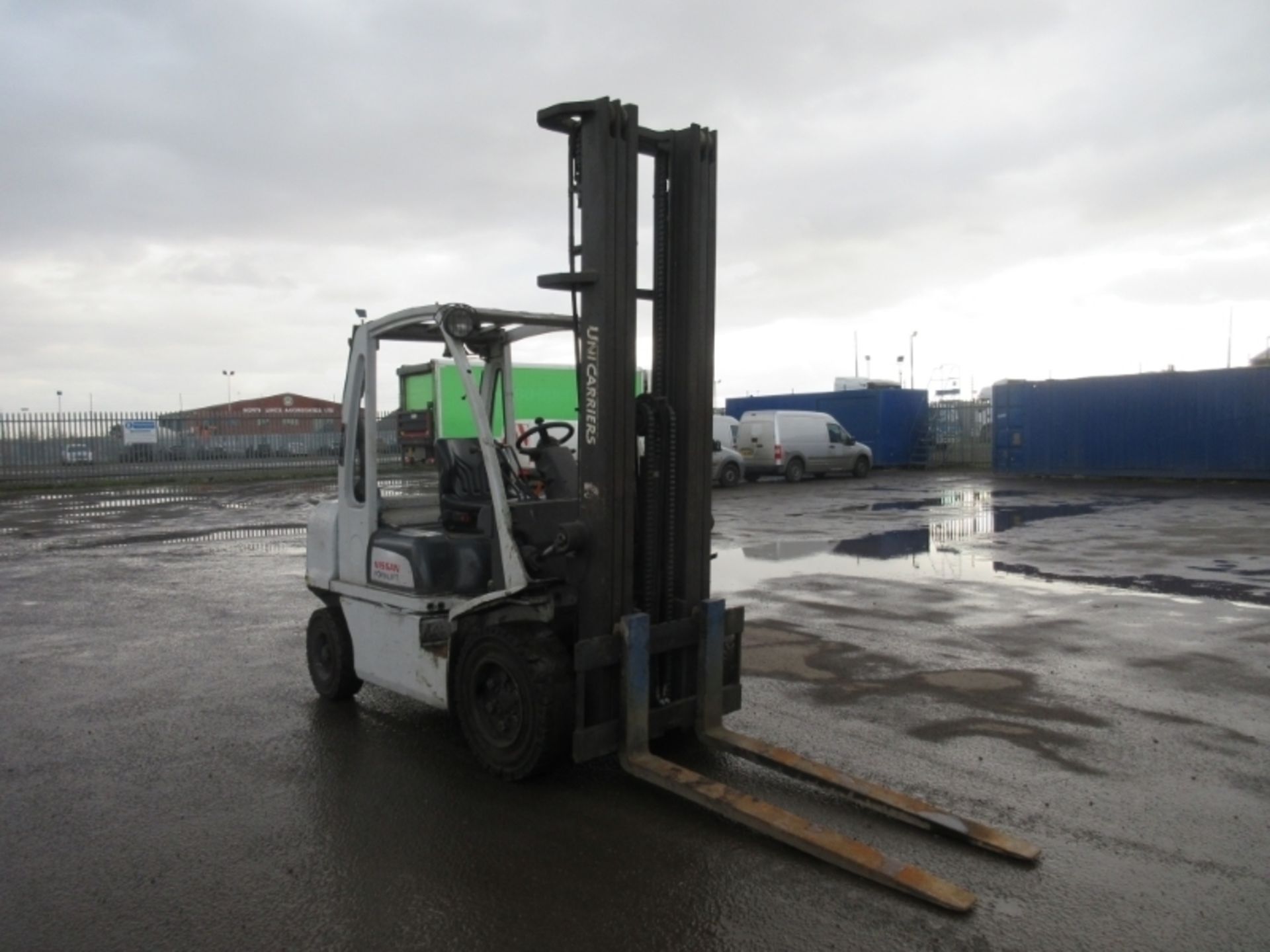 NISSAN TRIPLEX DIESEL FORKLIFT, HOURS:1034 - **NO PLATE** R.D.L - Image 2 of 7