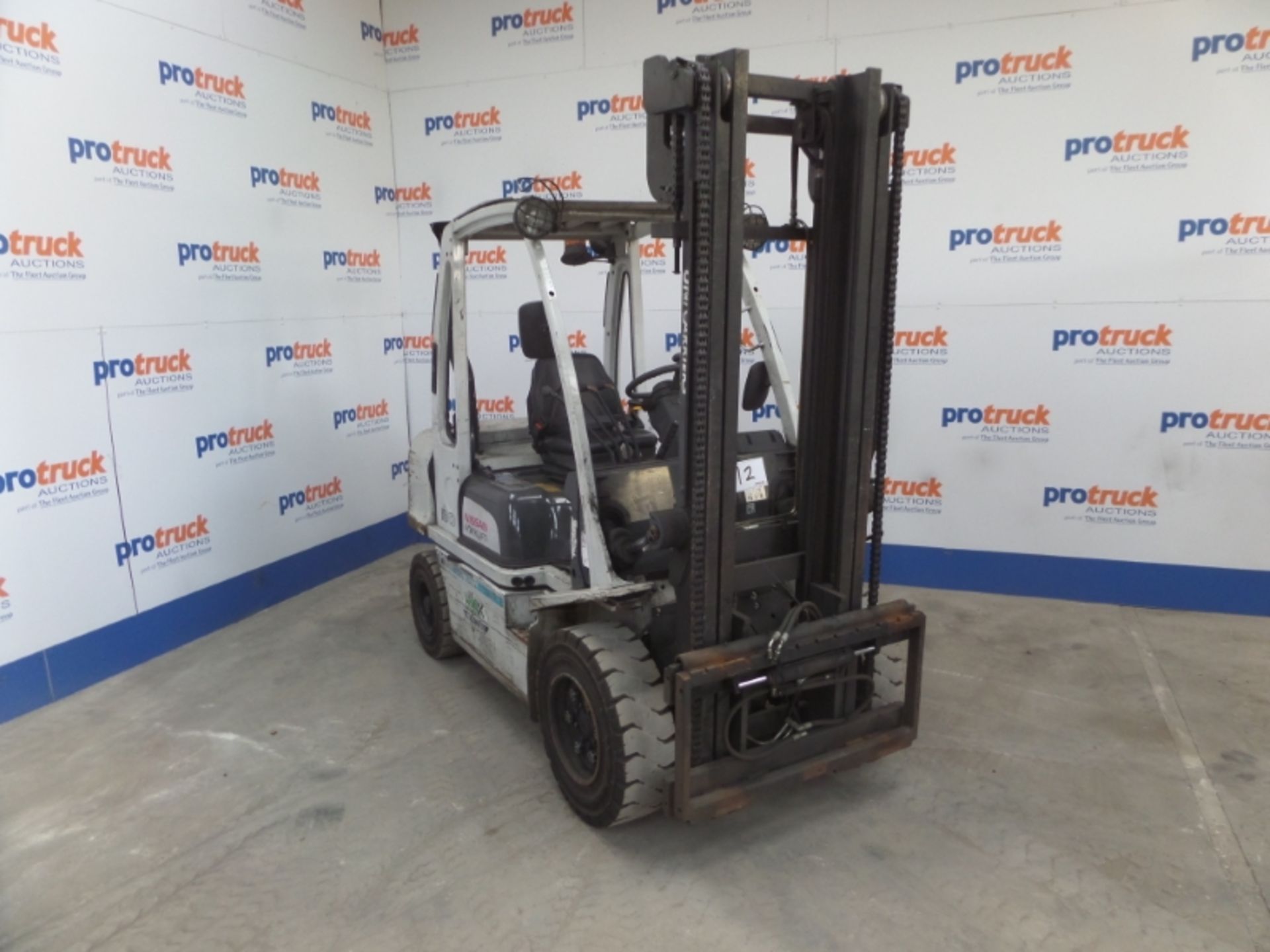 NISSAN YG1D2A30Q Plant Diesel - VIN: YG1D2E702943 - Year: 2014 - 7,619 Hours - Duplex 3.7M Forklift, - Image 2 of 8