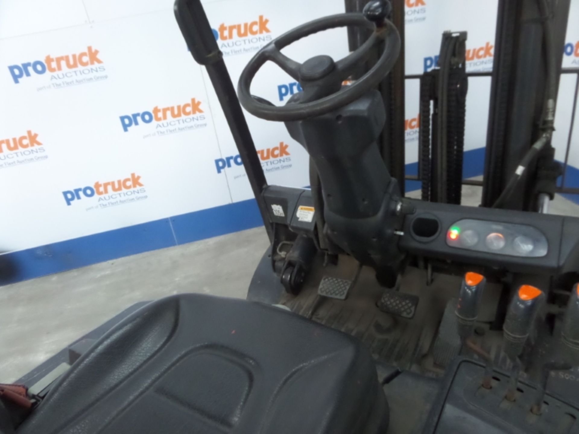 DOOSAN D30S-5 Plant Diesel - VIN: FDA06124018141 - Year: 2014 - 4,580 km - Triplex 3.2M Forklift, - Image 6 of 7