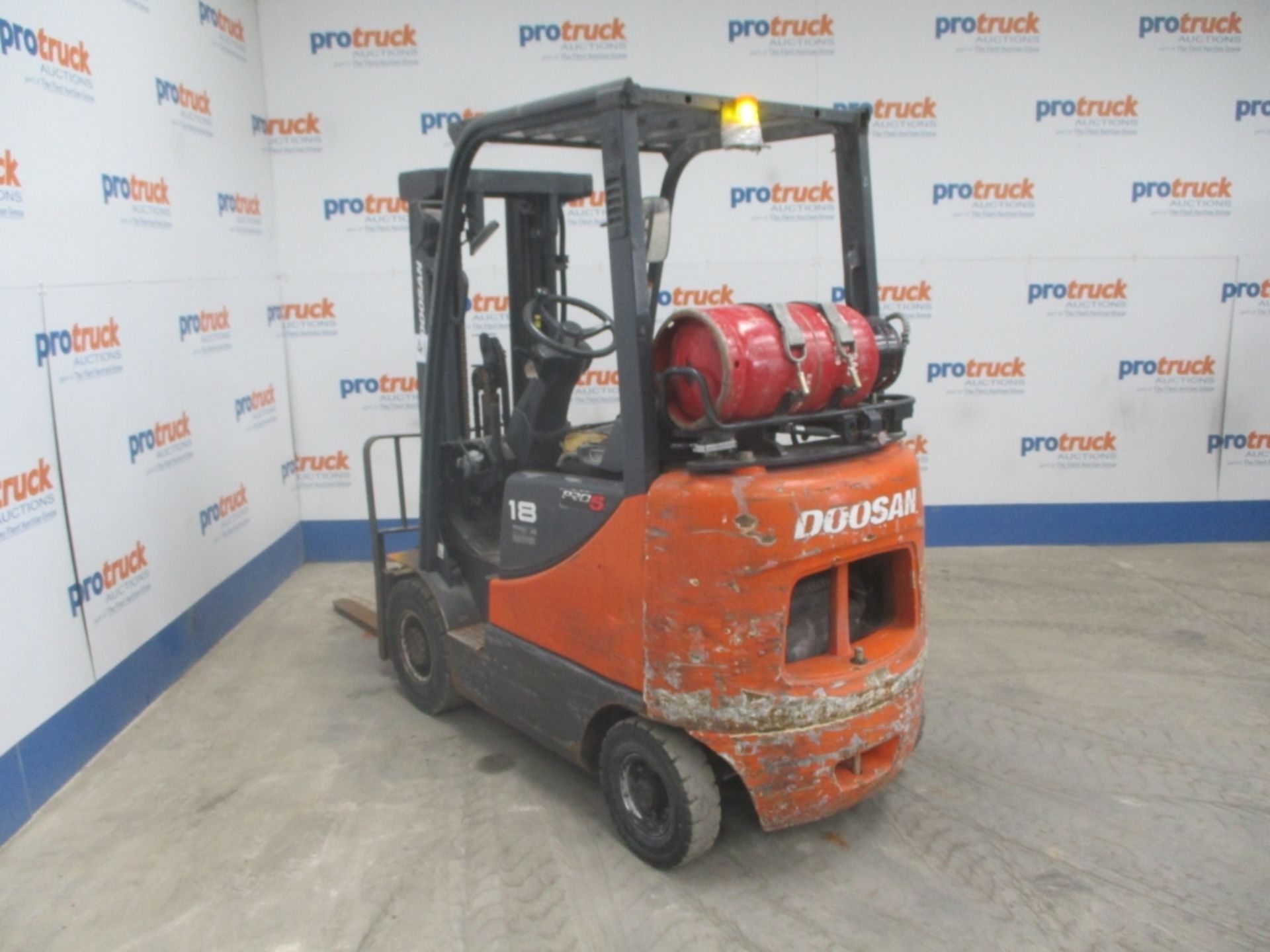 DOOSAN G18S-5 Plant LPG / CNG - VIN: FGA02171001306 - Year: 2013 - 8,211 Hours - 4.5M Triplex - Image 3 of 7