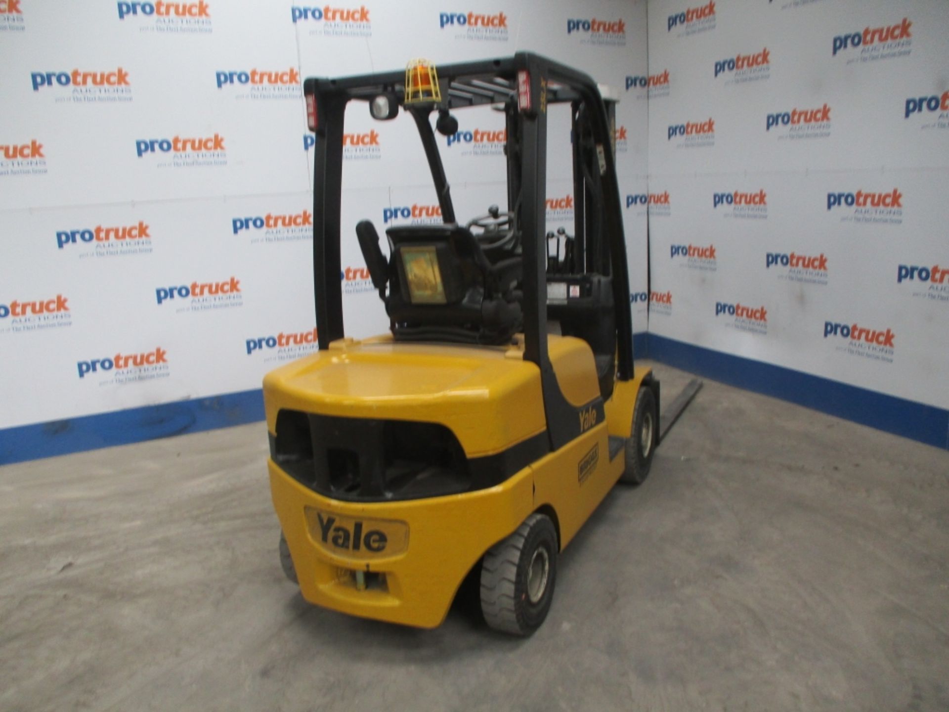 YALE GDP25LX Plant Diesel - VIN: A974B01903M - Year: 2014 - 2,546 Hours - 4.75M Triplex Forklift, - Image 6 of 6