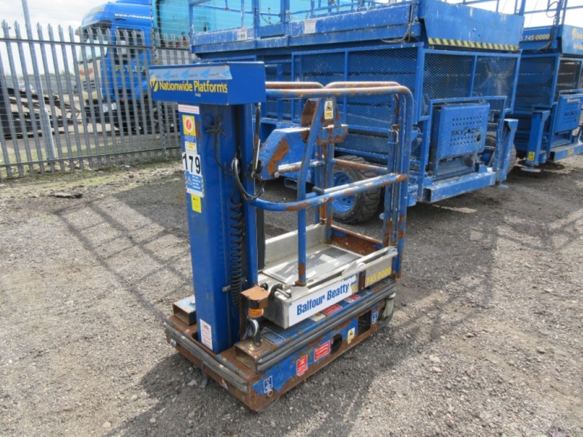 POWER TOWER NANO SP Plant Electric - VIN: 4353710 - Year: 2010 - . Hours - Access Platform, 200Kg