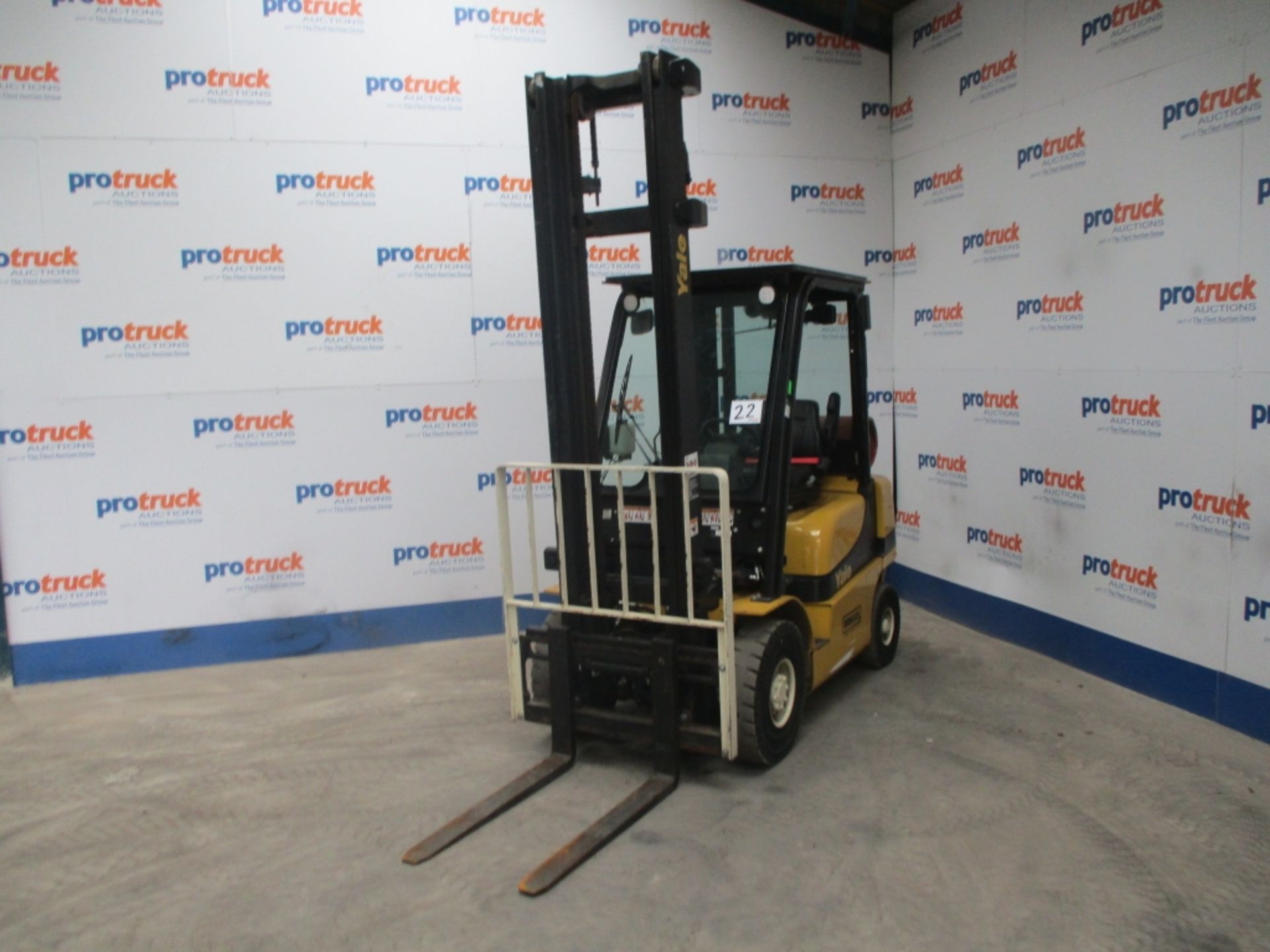 YALE GLP25MX V3020 Plant LPG / CNG - VIN: A390B01978R - Year: 2017 - 838 Hours - Duplex Forklift,