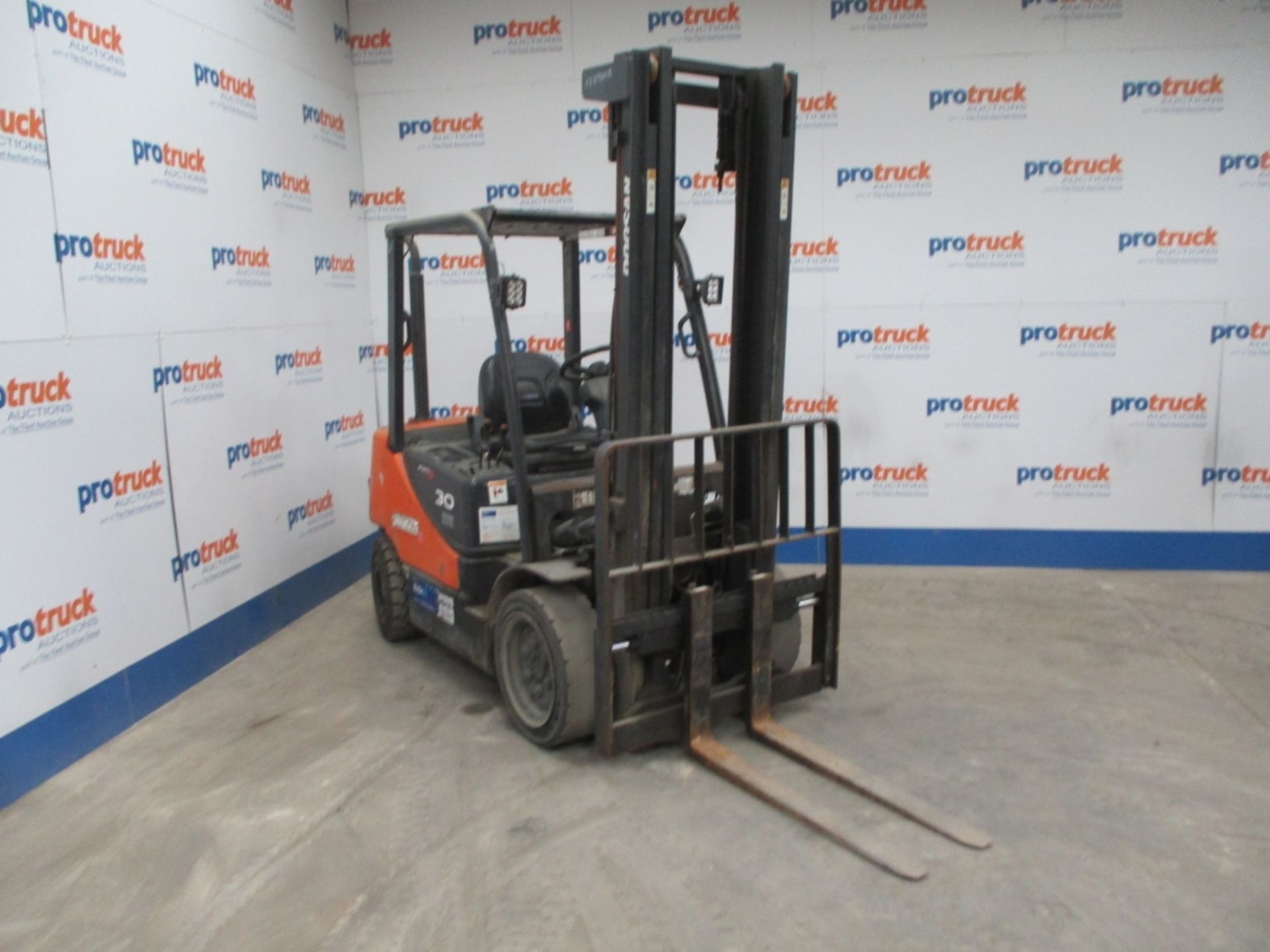 DOOSAN D30S-5 Plant Diesel - VIN: FDA06124011688 - Year: 2011 - 9,482 Hours - 3.95M Duplex Forklift, - Image 2 of 7